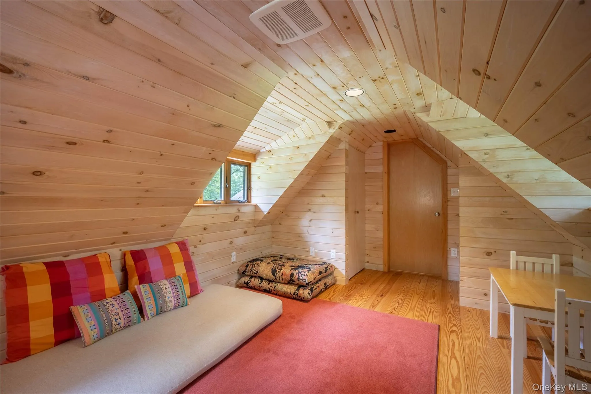 52 Camp Ridge Road, Gardiner, NY, 3 Bedrooms Bedrooms, 7 Rooms Rooms,3 BathroomsBathrooms,Residential,For Rent,Camp Ridge,0,1035600 52 Camp Ridge Road, Gardiner, NY, 3 Bedrooms Bedrooms, 7 Rooms Rooms,3 BathroomsBathrooms,Residential,For Rent,Camp Ridge,0,1035600