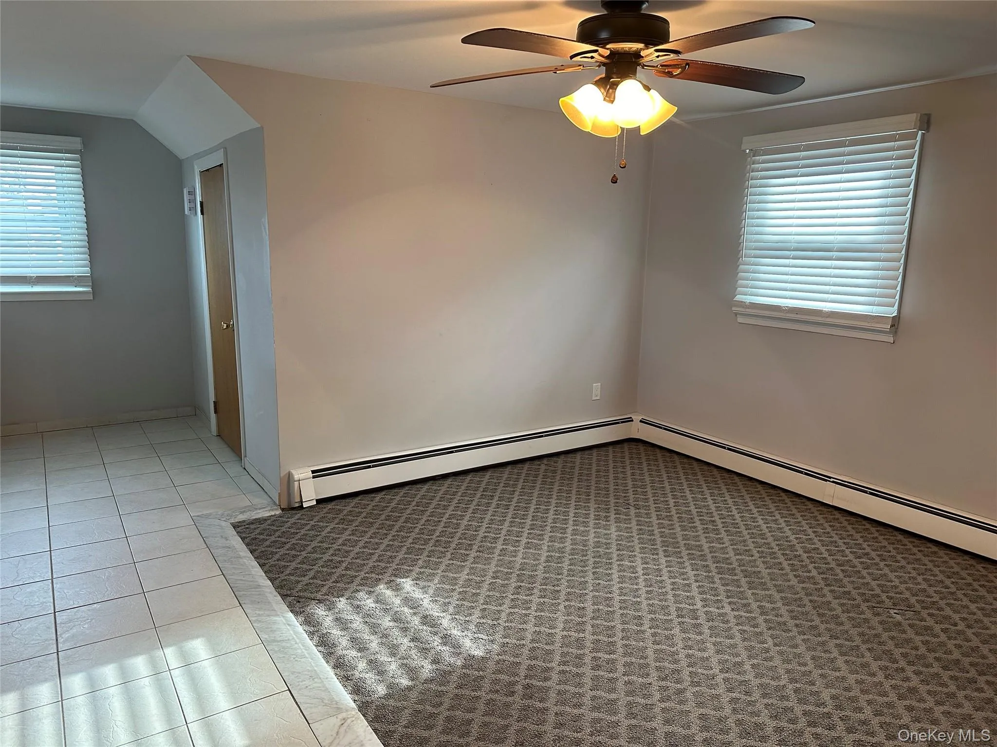 Living Room 9 1/2 X 11 FT Living Room 9 1/2 X 11 FT