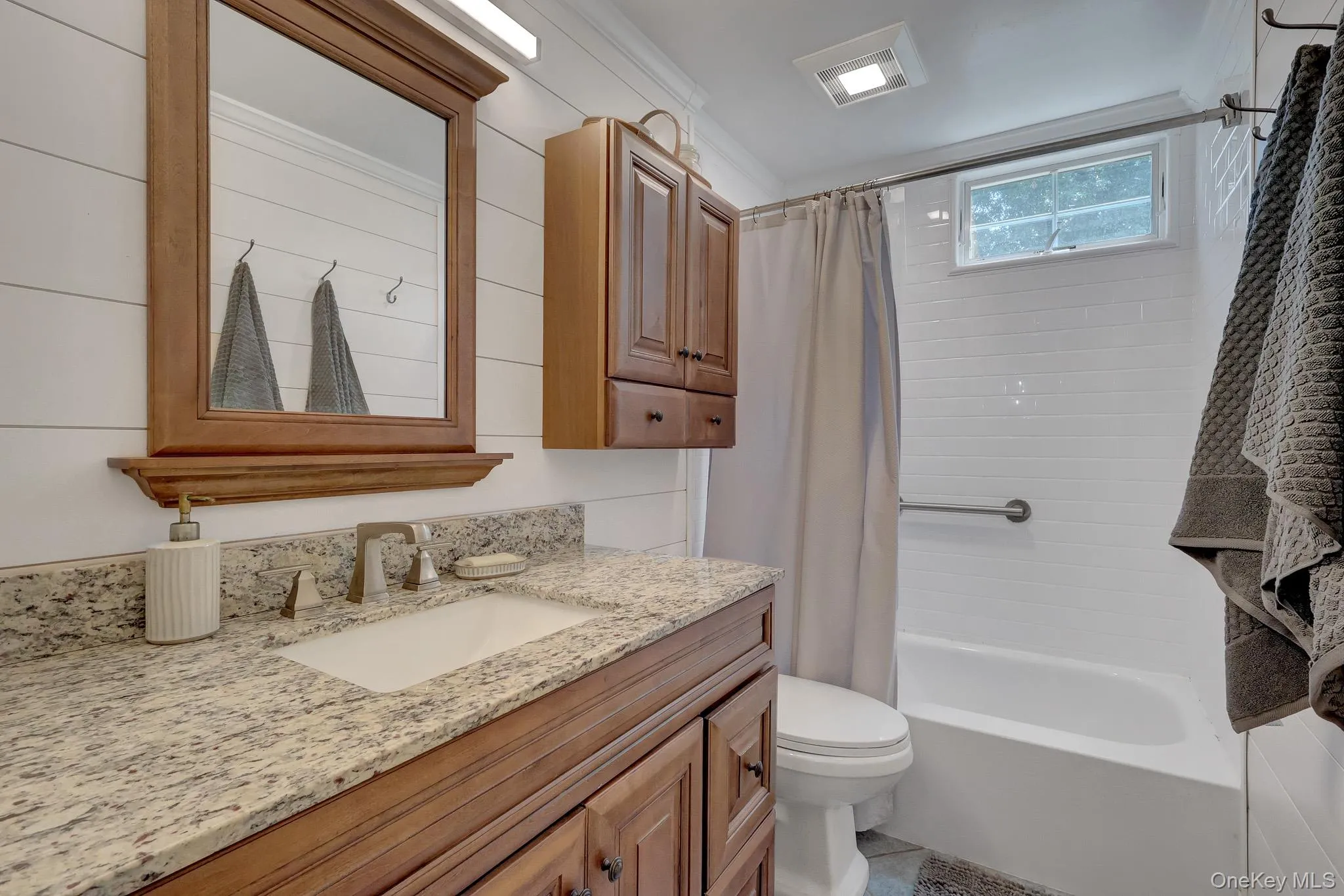 22 Larkspur Drive, Islip, NY, 5 Bedrooms Bedrooms, 9 Rooms Rooms,2 BathroomsBathrooms,Residential,For Rent,Larkspur,0,1035602 22 Larkspur Drive, Islip, NY, 5 Bedrooms Bedrooms, 9 Rooms Rooms,2 BathroomsBathrooms,Residential,For Rent,Larkspur,0,1035602