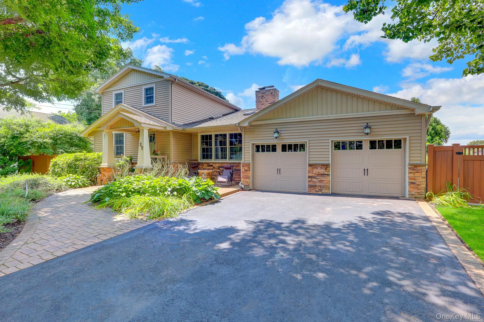 22 Larkspur Drive, Islip, NY, 5 Bedrooms Bedrooms, 9 Rooms Rooms,2 BathroomsBathrooms,Residential,For Rent,Larkspur,0,1035602 22 Larkspur Drive, Islip, NY, 5 Bedrooms Bedrooms, 9 Rooms Rooms,2 BathroomsBathrooms,Residential,For Rent,Larkspur,0,1035602