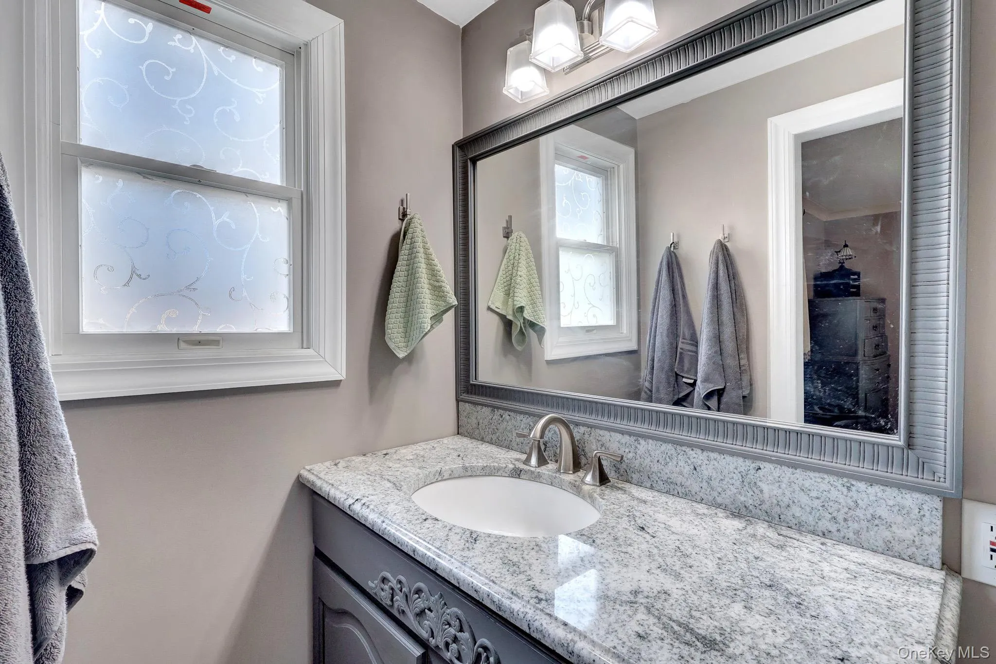22 Larkspur Drive, Islip, NY, 5 Bedrooms Bedrooms, 9 Rooms Rooms,2 BathroomsBathrooms,Residential,For Rent,Larkspur,0,1035602 22 Larkspur Drive, Islip, NY, 5 Bedrooms Bedrooms, 9 Rooms Rooms,2 BathroomsBathrooms,Residential,For Rent,Larkspur,0,1035602