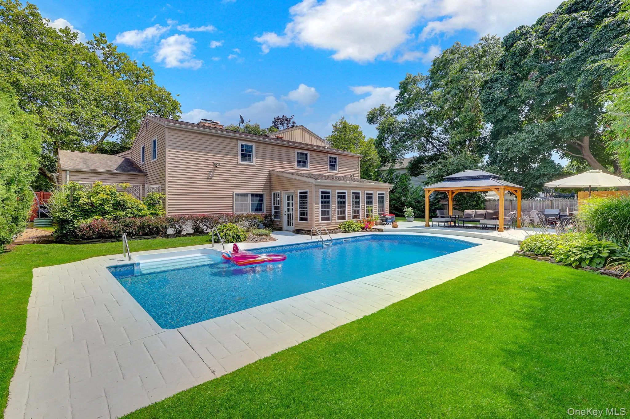 22 Larkspur Drive, Islip, NY, 5 Bedrooms Bedrooms, 9 Rooms Rooms,2 BathroomsBathrooms,Residential,For Rent,Larkspur,0,1035602 22 Larkspur Drive, Islip, NY, 5 Bedrooms Bedrooms, 9 Rooms Rooms,2 BathroomsBathrooms,Residential,For Rent,Larkspur,0,1035602