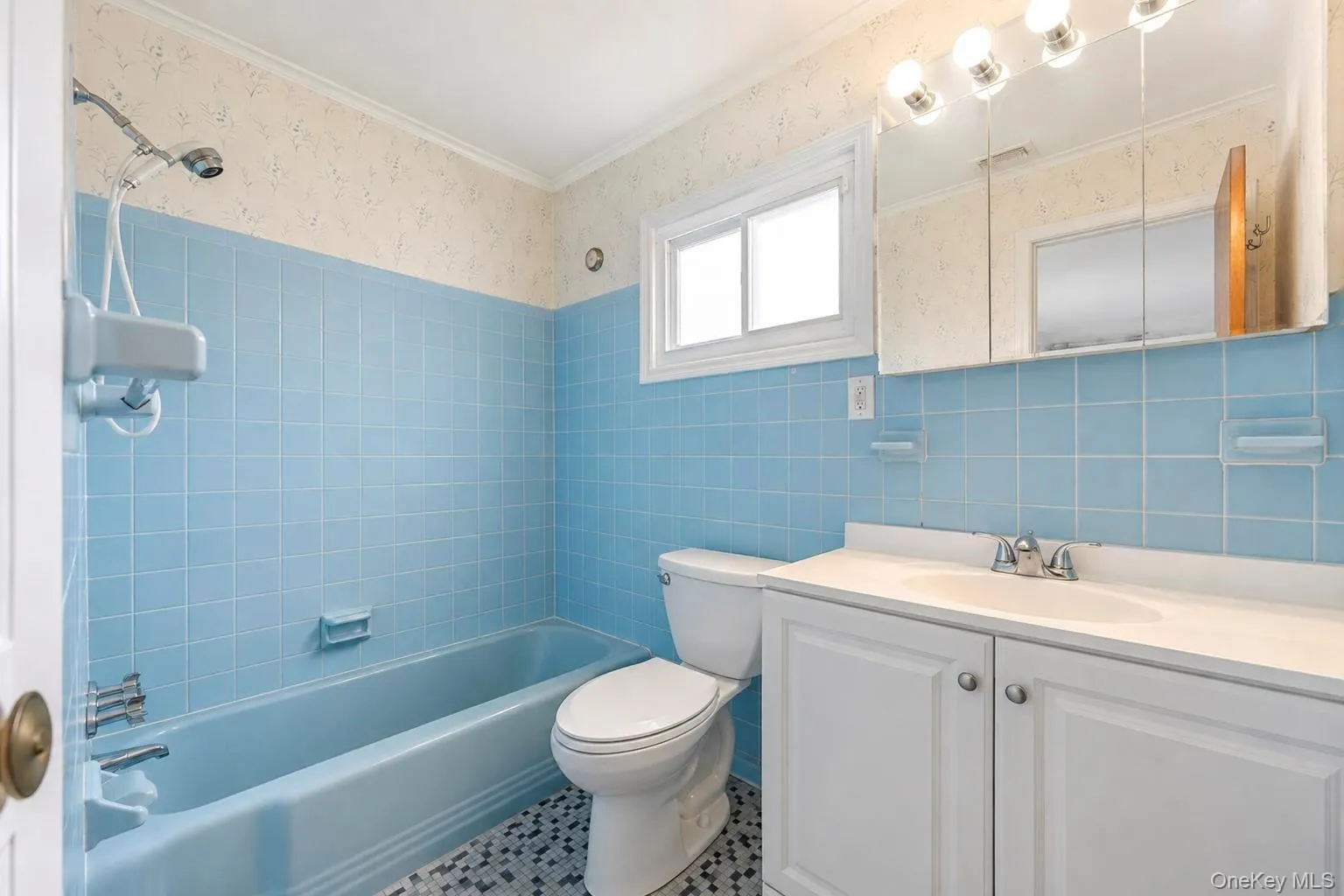 62 Wellesley Lane, Oyster Bay, NY, 4 Bedrooms Bedrooms, 8 Rooms Rooms,2 BathroomsBathrooms,Residential,For Rent,Wellesley,0,1035605 62 Wellesley Lane, Oyster Bay, NY, 4 Bedrooms Bedrooms, 8 Rooms Rooms,2 BathroomsBathrooms,Residential,For Rent,Wellesley,0,1035605