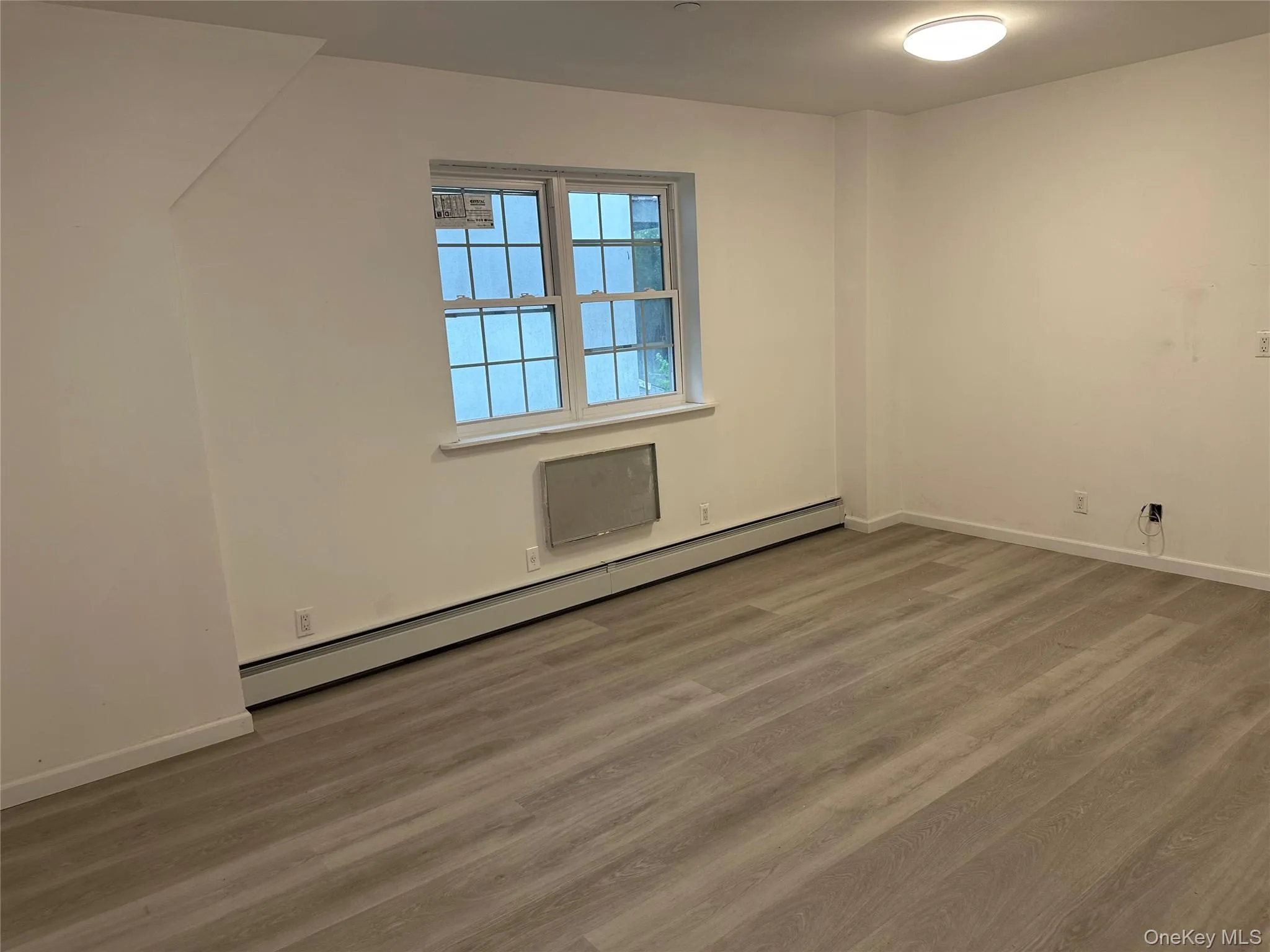 6-05 129st Street, New York, NY, 3 Bedrooms Bedrooms, 5 Rooms Rooms,1 BathroomBathrooms,Residential Lease,For Rent,129st,0,1035607 6-05 129st Street, New York, NY, 3 Bedrooms Bedrooms, 5 Rooms Rooms,1 BathroomBathrooms,Residential Lease,For Rent,129st,0,1035607