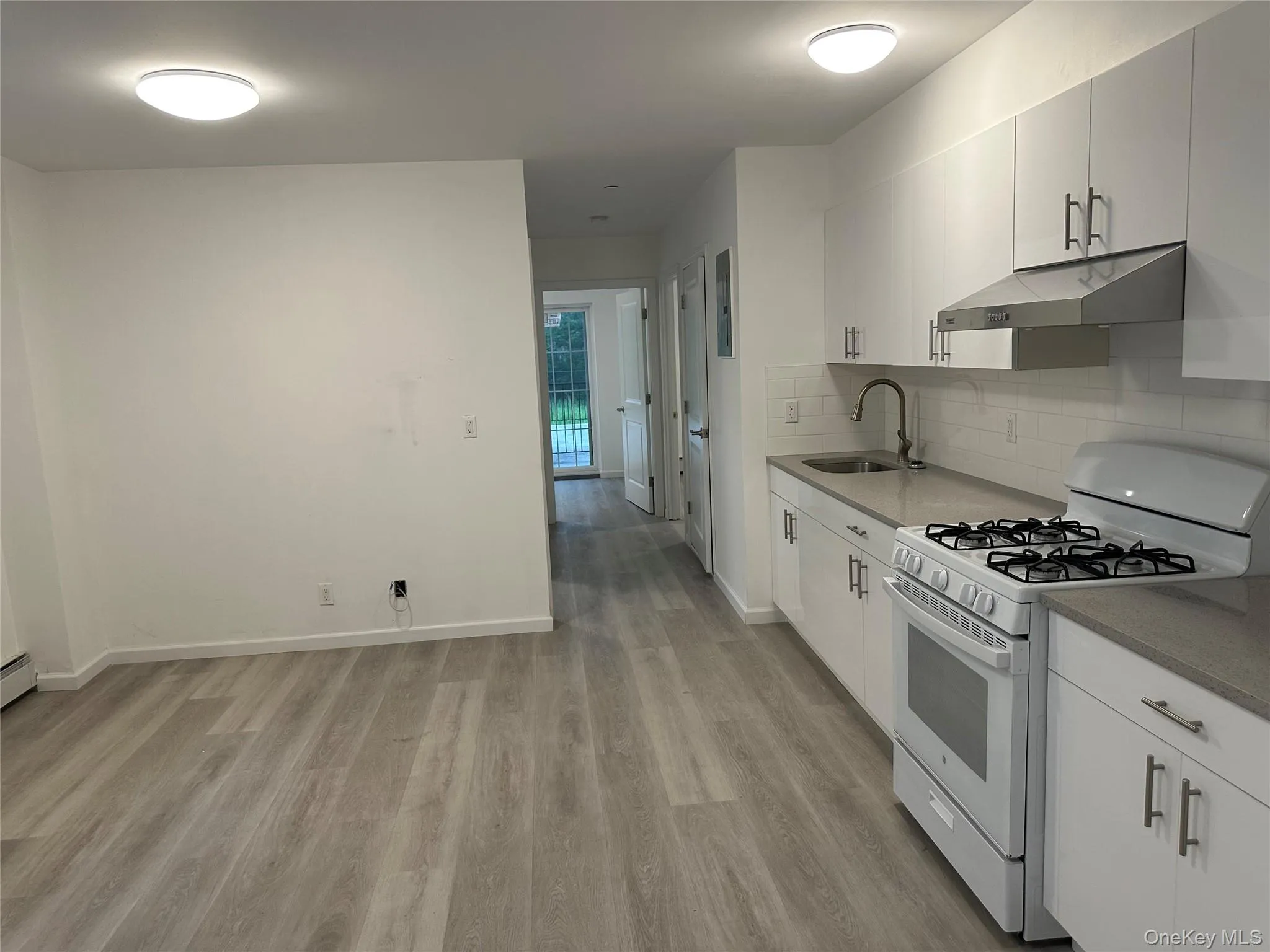 6-05 129st Street, New York, NY, 3 Bedrooms Bedrooms, 5 Rooms Rooms,1 BathroomBathrooms,Residential Lease,For Rent,129st,0,1035607 6-05 129st Street, New York, NY, 3 Bedrooms Bedrooms, 5 Rooms Rooms,1 BathroomBathrooms,Residential Lease,For Rent,129st,0,1035607