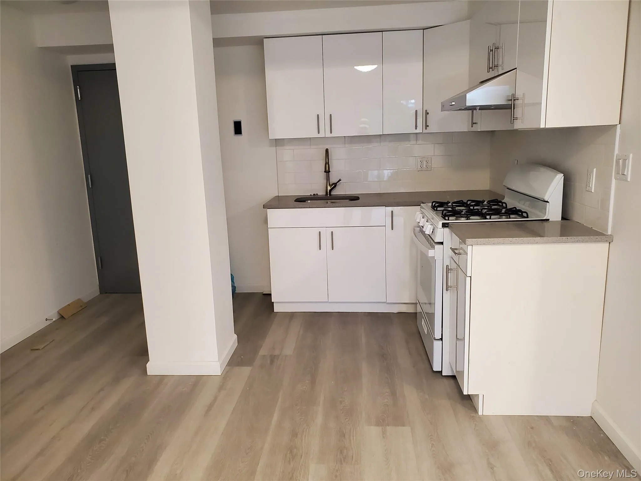 6-05 129st Street, New York, NY, 1 Bedroom Bedrooms, 3 Room Rooms,1 BathroomBathrooms,Residential Lease,For Rent,129st,0,1035611 6-05 129st Street, New York, NY, 1 Bedroom Bedrooms, 3 Room Rooms,1 BathroomBathrooms,Residential Lease,For Rent,129st,0,1035611