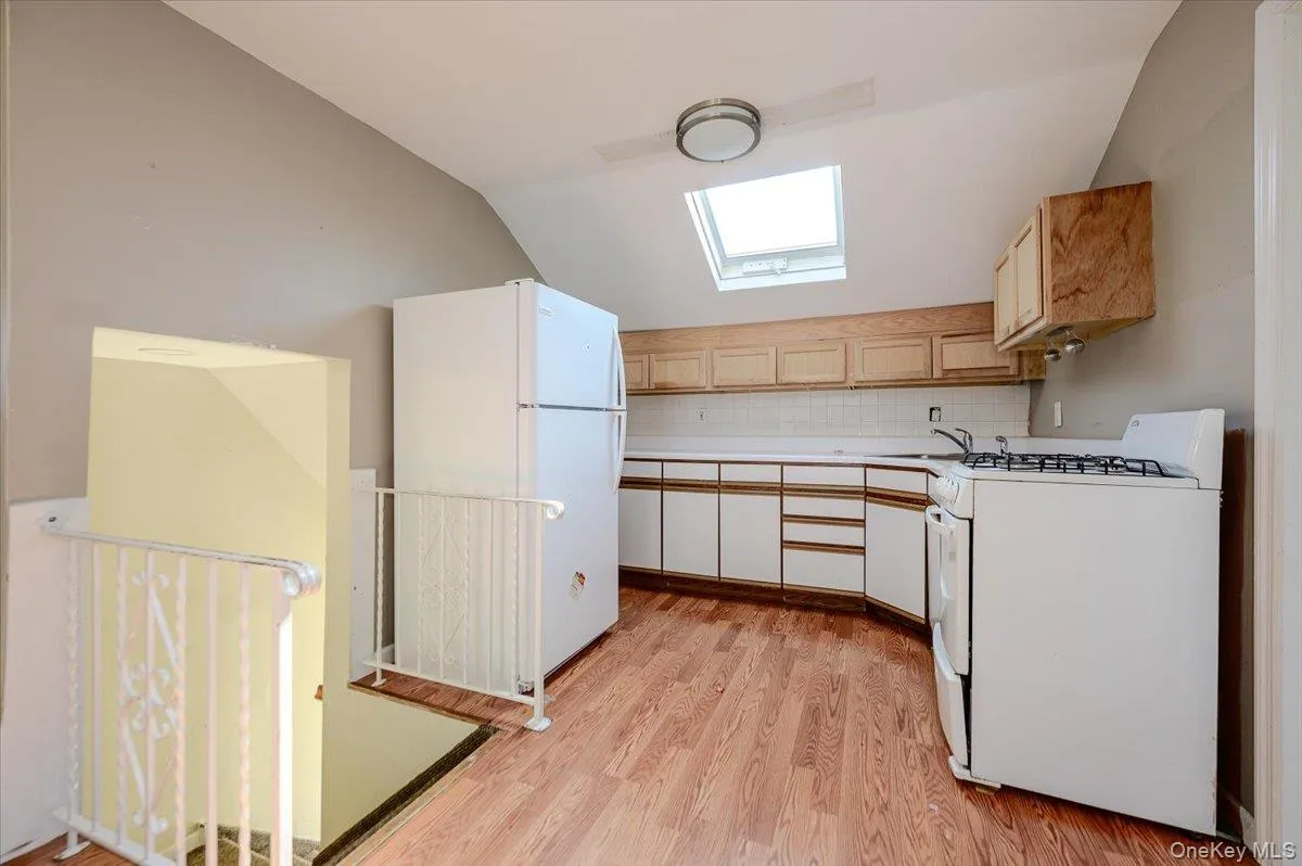 13 Truxton Road, Hempstead, NY, 3 Bedrooms Bedrooms, 5 Rooms Rooms,1 BathroomBathrooms,Residential Lease,For Rent,Truxton,0,1035612 13 Truxton Road, Hempstead, NY, 3 Bedrooms Bedrooms, 5 Rooms Rooms,1 BathroomBathrooms,Residential Lease,For Rent,Truxton,0,1035612