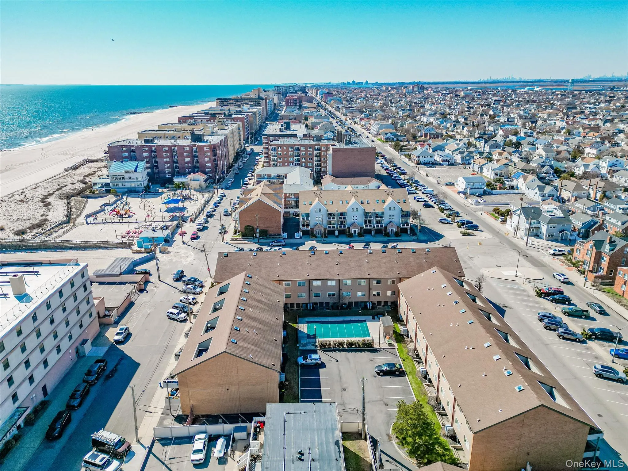 823 Shore Road, Long Beach, NY, 2 Bedrooms Bedrooms, 6 Rooms Rooms,1 BathroomBathrooms,Residential,For Rent,Shore,0,1035624 823 Shore Road, Long Beach, NY, 2 Bedrooms Bedrooms, 6 Rooms Rooms,1 BathroomBathrooms,Residential,For Rent,Shore,0,1035624