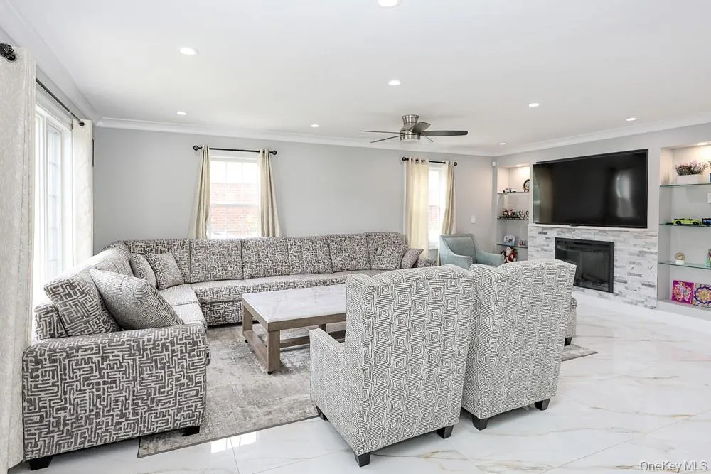 42 Celler Avenue, North Hempstead, NY, 4 Bedrooms Bedrooms, 8 Rooms Rooms,4 BathroomsBathrooms,Residential,For Rent,Celler,0,1035629 42 Celler Avenue, North Hempstead, NY, 4 Bedrooms Bedrooms, 8 Rooms Rooms,4 BathroomsBathrooms,Residential,For Rent,Celler,0,1035629