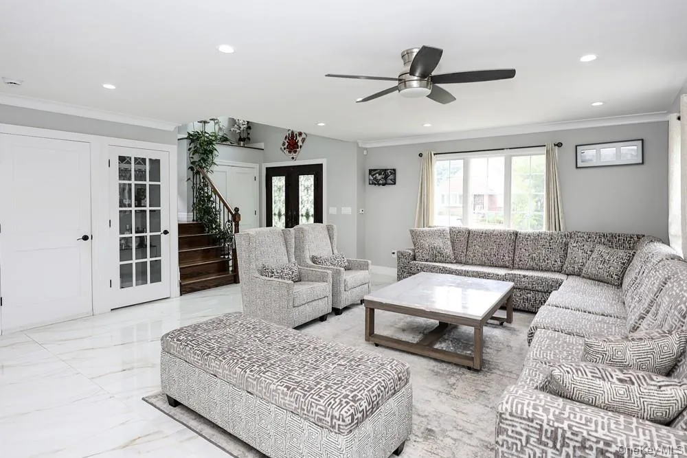 42 Celler Avenue, North Hempstead, NY, 4 Bedrooms Bedrooms, 8 Rooms Rooms,4 BathroomsBathrooms,Residential,For Rent,Celler,0,1035629 42 Celler Avenue, North Hempstead, NY, 4 Bedrooms Bedrooms, 8 Rooms Rooms,4 BathroomsBathrooms,Residential,For Rent,Celler,0,1035629