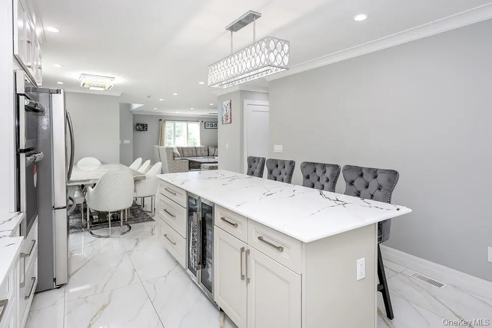 42 Celler Avenue, North Hempstead, NY, 4 Bedrooms Bedrooms, 8 Rooms Rooms,4 BathroomsBathrooms,Residential,For Rent,Celler,0,1035629 42 Celler Avenue, North Hempstead, NY, 4 Bedrooms Bedrooms, 8 Rooms Rooms,4 BathroomsBathrooms,Residential,For Rent,Celler,0,1035629