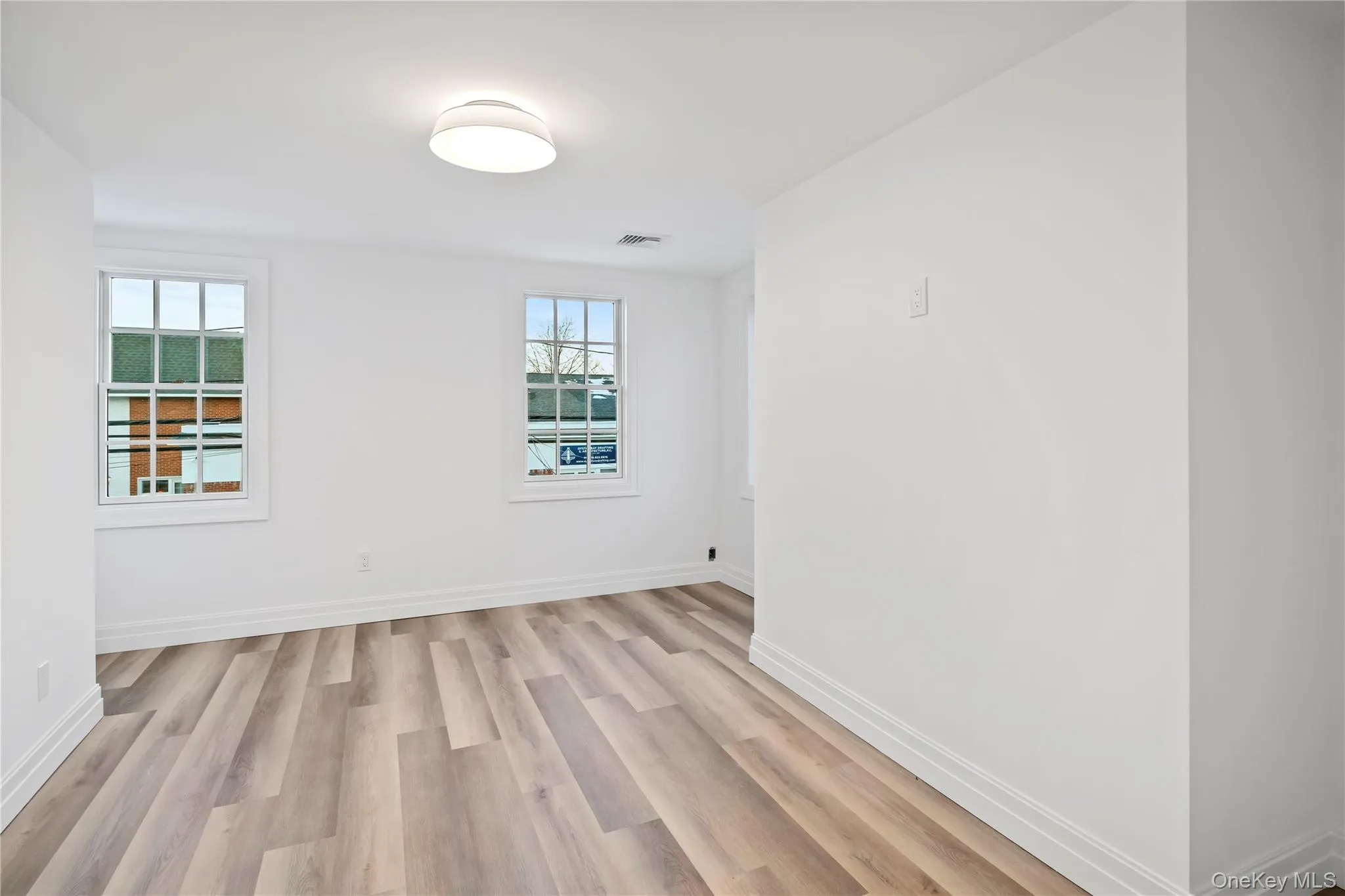 71 Main Street, Oyster Bay, NY, 1 Bedroom Bedrooms, 4 Rooms Rooms,1 BathroomBathrooms,Residential Lease,For Rent,Main,0,1035631 71 Main Street, Oyster Bay, NY, 1 Bedroom Bedrooms, 4 Rooms Rooms,1 BathroomBathrooms,Residential Lease,For Rent,Main,0,1035631