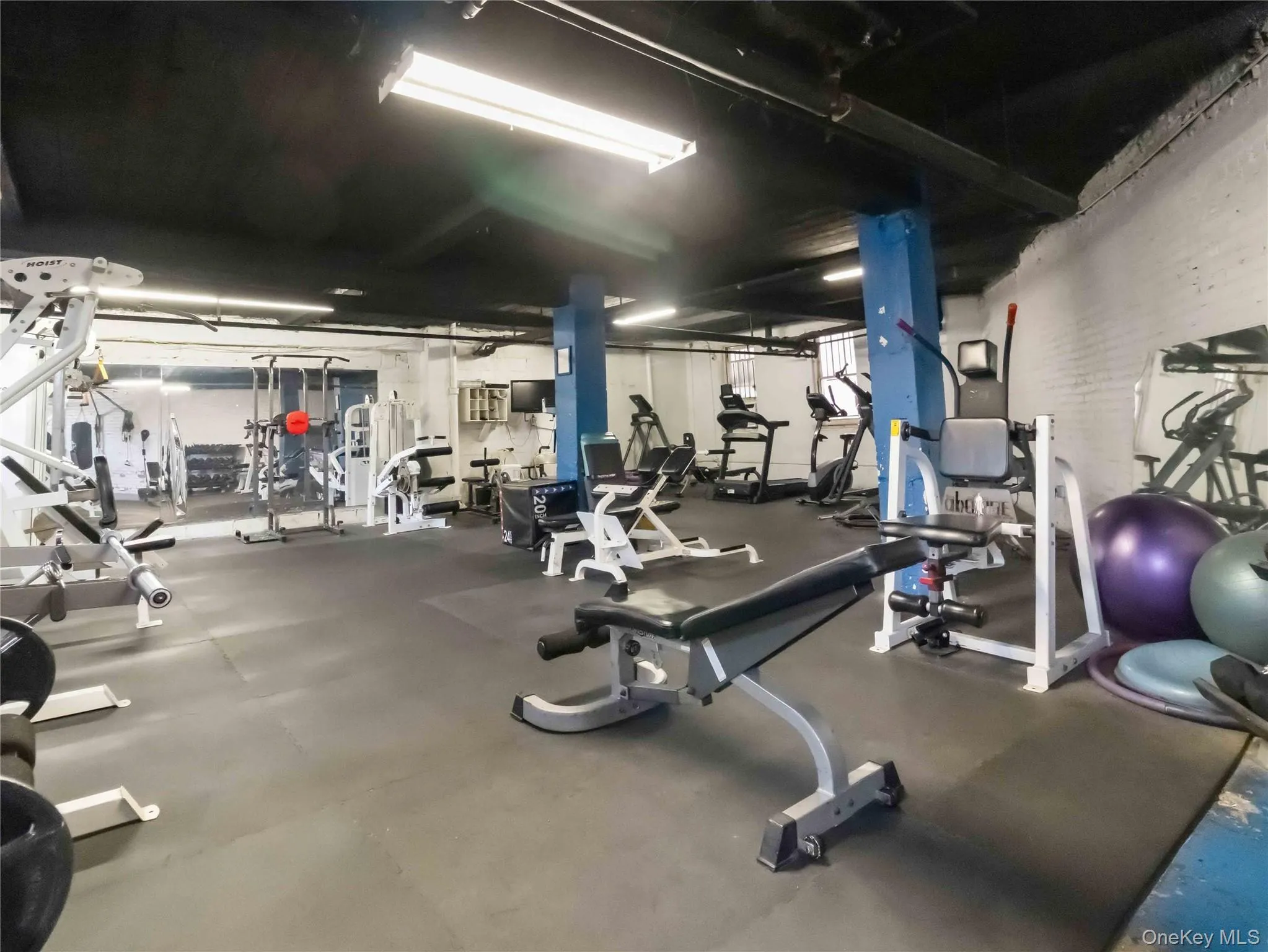 2190 Boston Road, New York, NY, 2 Bedrooms Bedrooms, 5 Rooms Rooms,1 BathroomBathrooms,Residential,For Rent,Boston,0,1035633 2190 Boston Road, New York, NY, 2 Bedrooms Bedrooms, 5 Rooms Rooms,1 BathroomBathrooms,Residential,For Rent,Boston,0,1035633