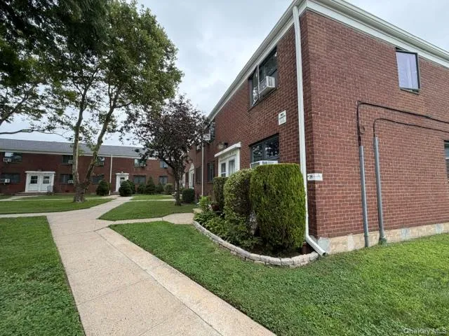 69-29 218th Street, New York, NY, 2 Bedrooms Bedrooms, 4 Rooms Rooms,1 BathroomBathrooms,Residential,For Rent,218th,0,1035635 69-29 218th Street, New York, NY, 2 Bedrooms Bedrooms, 4 Rooms Rooms,1 BathroomBathrooms,Residential,For Rent,218th,0,1035635