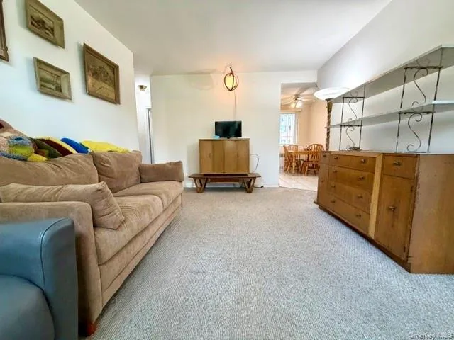 69-29 218th Street, New York, NY, 2 Bedrooms Bedrooms, 4 Rooms Rooms,1 BathroomBathrooms,Residential,For Rent,218th,0,1035635 69-29 218th Street, New York, NY, 2 Bedrooms Bedrooms, 4 Rooms Rooms,1 BathroomBathrooms,Residential,For Rent,218th,0,1035635