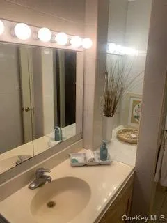 48 Ellen Street, Islip, NY, 4 Bedrooms Bedrooms, 9 Rooms Rooms,2 BathroomsBathrooms,Residential,For Rent,Ellen,0,1035636 48 Ellen Street, Islip, NY, 4 Bedrooms Bedrooms, 9 Rooms Rooms,2 BathroomsBathrooms,Residential,For Rent,Ellen,0,1035636