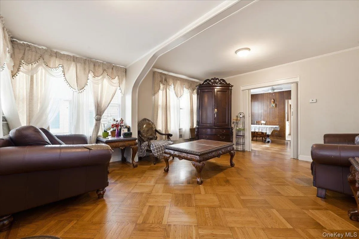 7733 79th Place, New York, NY, 3 Bedrooms Bedrooms, 6 Rooms Rooms,2 BathroomsBathrooms,Residential,For Rent,79th,0,1035637 7733 79th Place, New York, NY, 3 Bedrooms Bedrooms, 6 Rooms Rooms,2 BathroomsBathrooms,Residential,For Rent,79th,0,1035637
