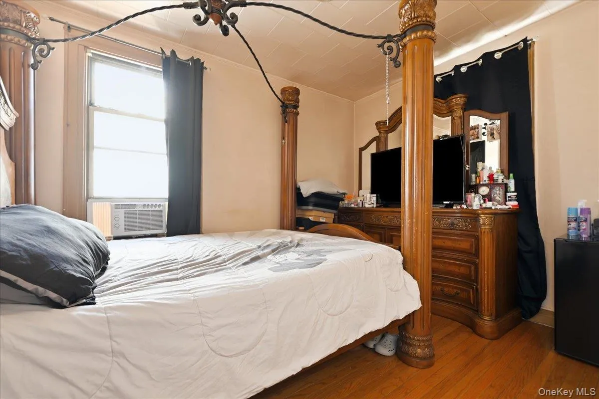 7733 79th Place, New York, NY, 3 Bedrooms Bedrooms, 6 Rooms Rooms,2 BathroomsBathrooms,Residential,For Rent,79th,0,1035637 7733 79th Place, New York, NY, 3 Bedrooms Bedrooms, 6 Rooms Rooms,2 BathroomsBathrooms,Residential,For Rent,79th,0,1035637