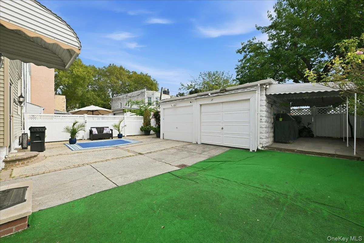 7733 79th Place, New York, NY, 3 Bedrooms Bedrooms, 6 Rooms Rooms,2 BathroomsBathrooms,Residential,For Rent,79th,0,1035637 7733 79th Place, New York, NY, 3 Bedrooms Bedrooms, 6 Rooms Rooms,2 BathroomsBathrooms,Residential,For Rent,79th,0,1035637