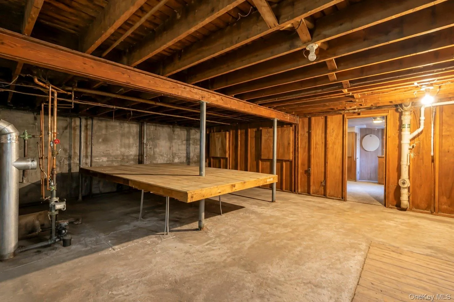 1 Dale Lane, Smithtown, NY, 3 Bedrooms Bedrooms, 7 Rooms Rooms,1 BathroomBathrooms,Residential,For Rent,Dale,0,1035638 1 Dale Lane, Smithtown, NY, 3 Bedrooms Bedrooms, 7 Rooms Rooms,1 BathroomBathrooms,Residential,For Rent,Dale,0,1035638