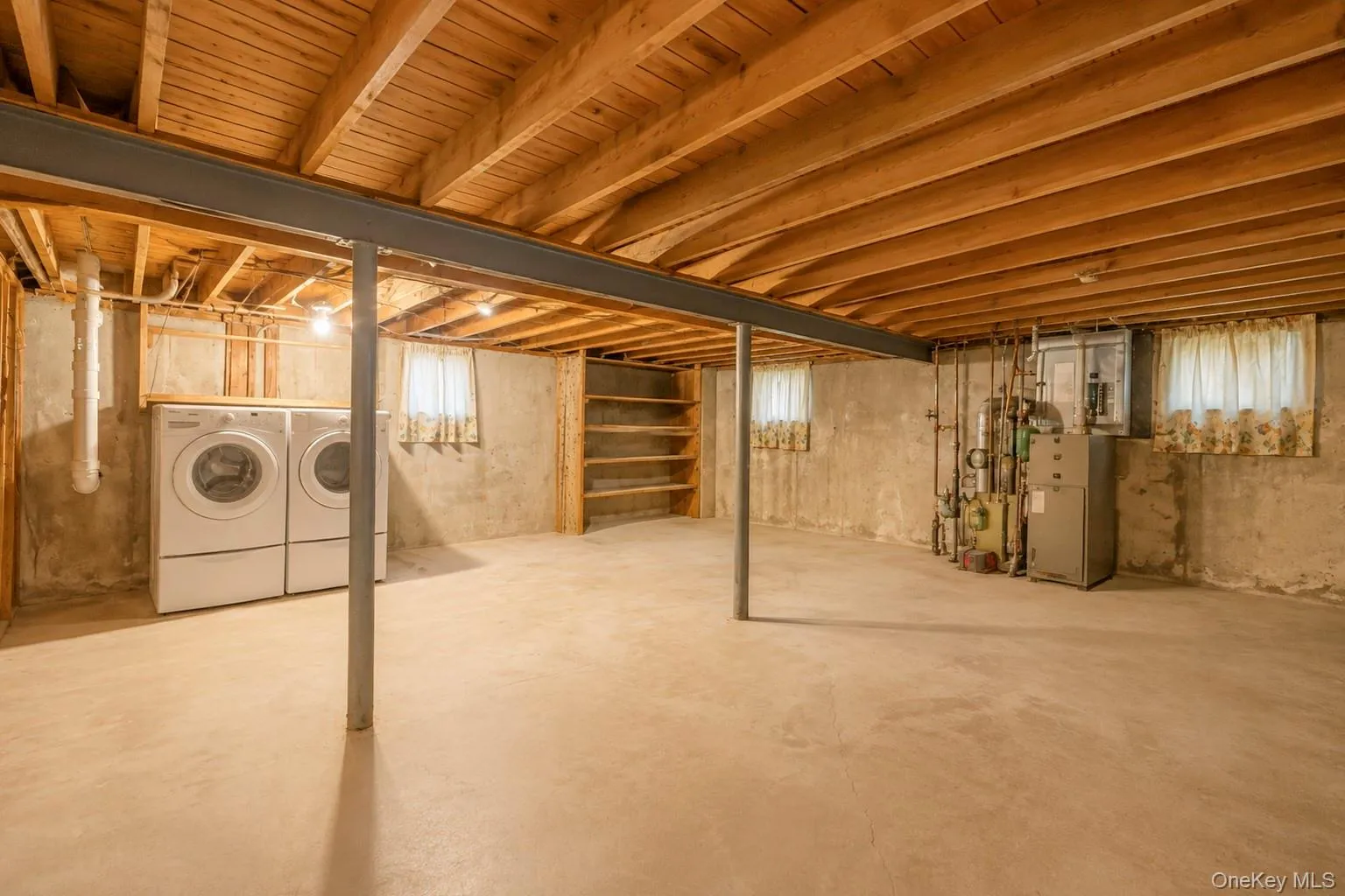 1 Dale Lane, Smithtown, NY, 3 Bedrooms Bedrooms, 7 Rooms Rooms,1 BathroomBathrooms,Residential,For Rent,Dale,0,1035638 1 Dale Lane, Smithtown, NY, 3 Bedrooms Bedrooms, 7 Rooms Rooms,1 BathroomBathrooms,Residential,For Rent,Dale,0,1035638