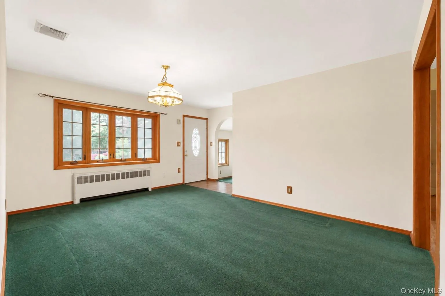 1 Dale Lane, Smithtown, NY, 3 Bedrooms Bedrooms, 7 Rooms Rooms,1 BathroomBathrooms,Residential,For Rent,Dale,0,1035638 1 Dale Lane, Smithtown, NY, 3 Bedrooms Bedrooms, 7 Rooms Rooms,1 BathroomBathrooms,Residential,For Rent,Dale,0,1035638