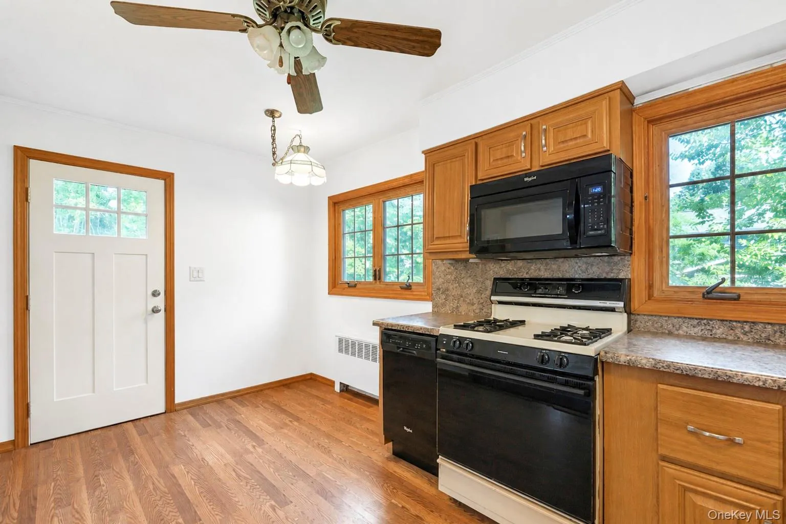 1 Dale Lane, Smithtown, NY, 3 Bedrooms Bedrooms, 7 Rooms Rooms,1 BathroomBathrooms,Residential,For Rent,Dale,0,1035638 1 Dale Lane, Smithtown, NY, 3 Bedrooms Bedrooms, 7 Rooms Rooms,1 BathroomBathrooms,Residential,For Rent,Dale,0,1035638