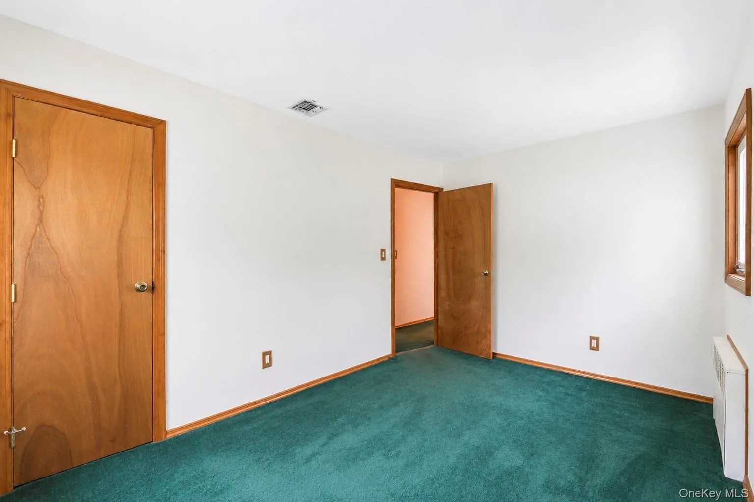 1 Dale Lane, Smithtown, NY, 3 Bedrooms Bedrooms, 7 Rooms Rooms,1 BathroomBathrooms,Residential,For Rent,Dale,0,1035638 1 Dale Lane, Smithtown, NY, 3 Bedrooms Bedrooms, 7 Rooms Rooms,1 BathroomBathrooms,Residential,For Rent,Dale,0,1035638