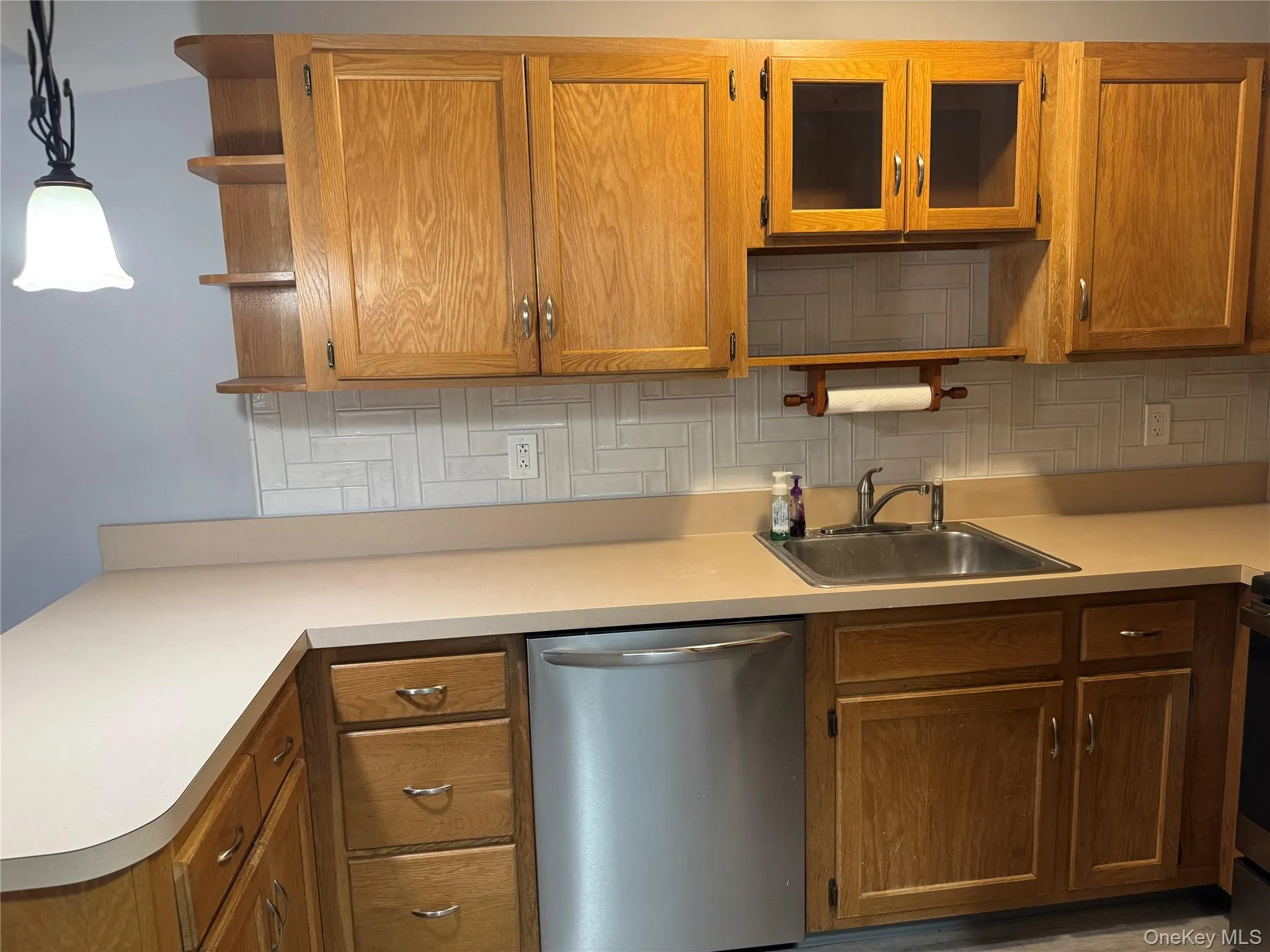 11 Tivoli Gardens, Red Hook, NY, 1 Bedroom Bedrooms, 5 Rooms Rooms,1 BathroomBathrooms,Residential Lease,For Rent,Tivoli,0,1035639 11 Tivoli Gardens, Red Hook, NY, 1 Bedroom Bedrooms, 5 Rooms Rooms,1 BathroomBathrooms,Residential Lease,For Rent,Tivoli,0,1035639