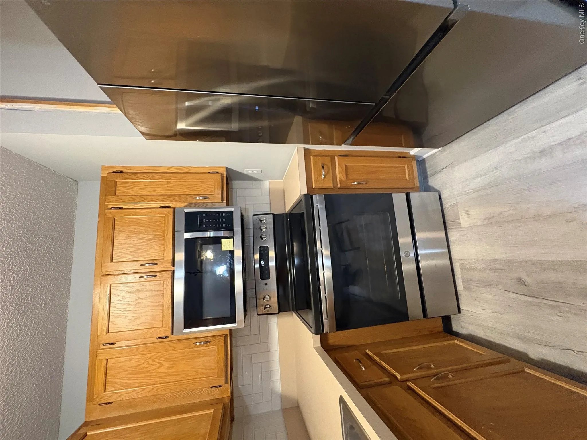 11 Tivoli Gardens, Red Hook, NY, 1 Bedroom Bedrooms, 5 Rooms Rooms,1 BathroomBathrooms,Residential Lease,For Rent,Tivoli,0,1035639 11 Tivoli Gardens, Red Hook, NY, 1 Bedroom Bedrooms, 5 Rooms Rooms,1 BathroomBathrooms,Residential Lease,For Rent,Tivoli,0,1035639