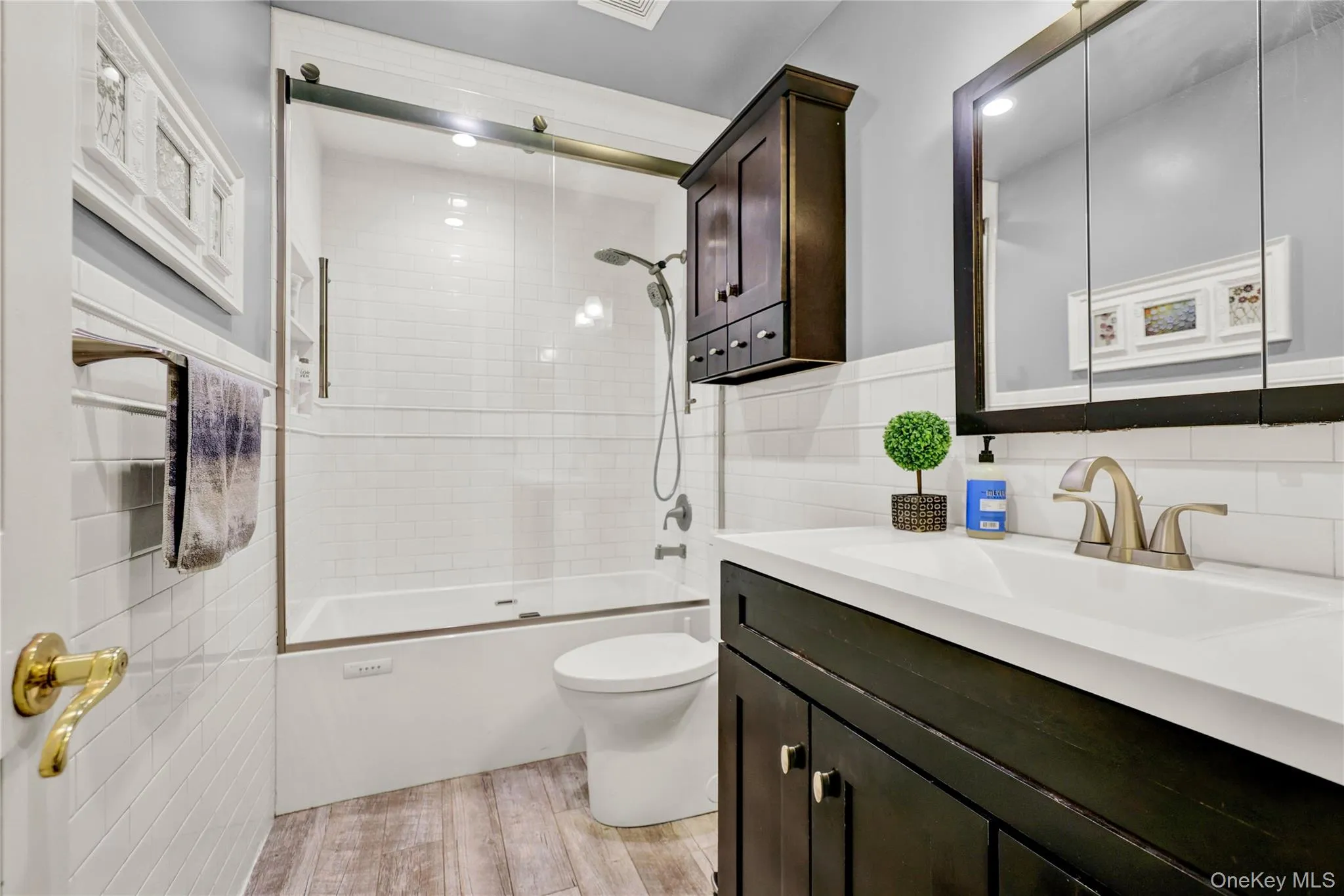 34 Strathmore Drive, Clarkstown, NY, 4 Bedrooms Bedrooms, ,2 BathroomsBathrooms,Residential,For Rent,Strathmore,0,1035640 34 Strathmore Drive, Clarkstown, NY, 4 Bedrooms Bedrooms, ,2 BathroomsBathrooms,Residential,For Rent,Strathmore,0,1035640