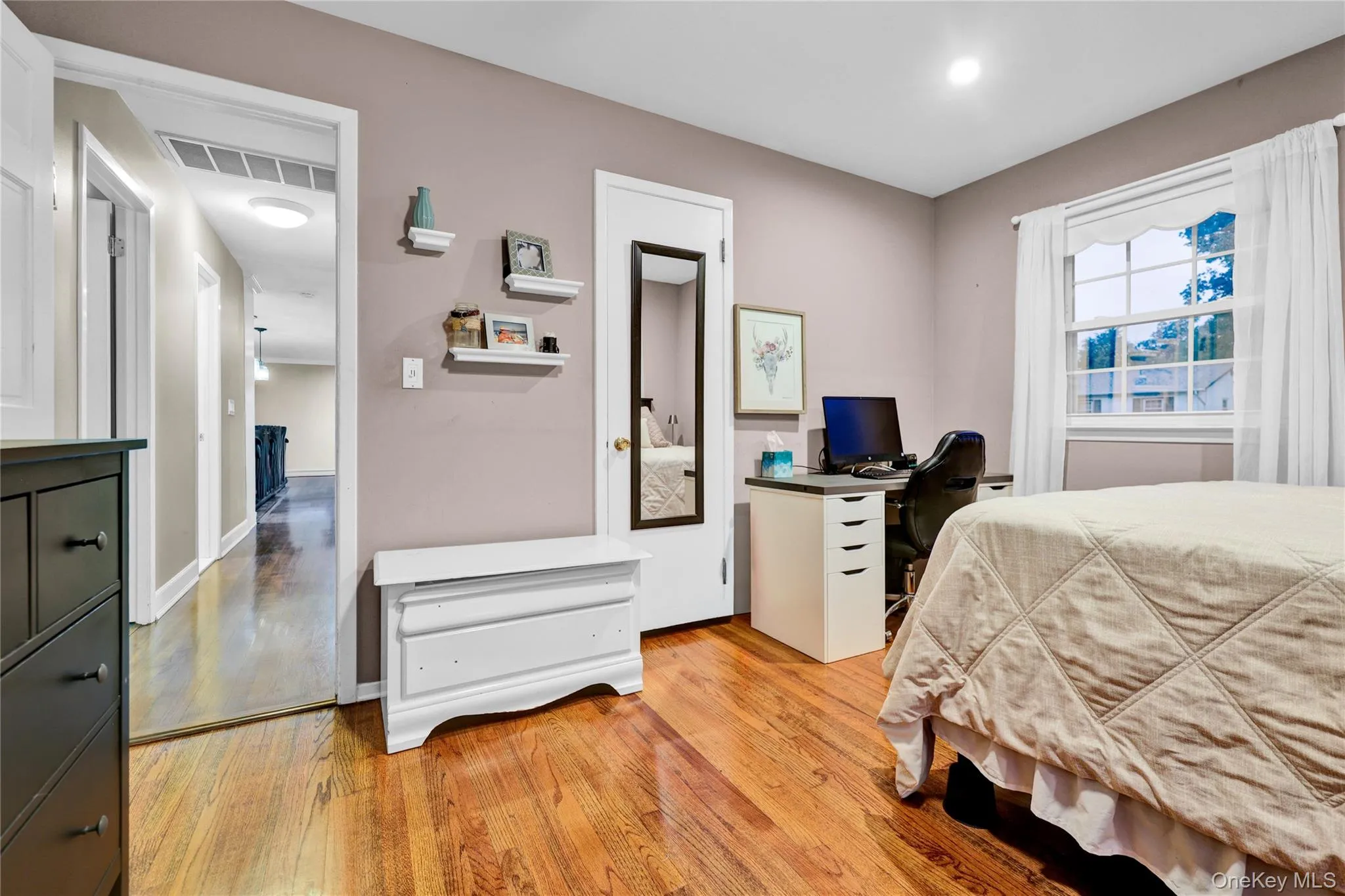 34 Strathmore Drive, Clarkstown, NY, 4 Bedrooms Bedrooms, ,2 BathroomsBathrooms,Residential,For Rent,Strathmore,0,1035640 34 Strathmore Drive, Clarkstown, NY, 4 Bedrooms Bedrooms, ,2 BathroomsBathrooms,Residential,For Rent,Strathmore,0,1035640