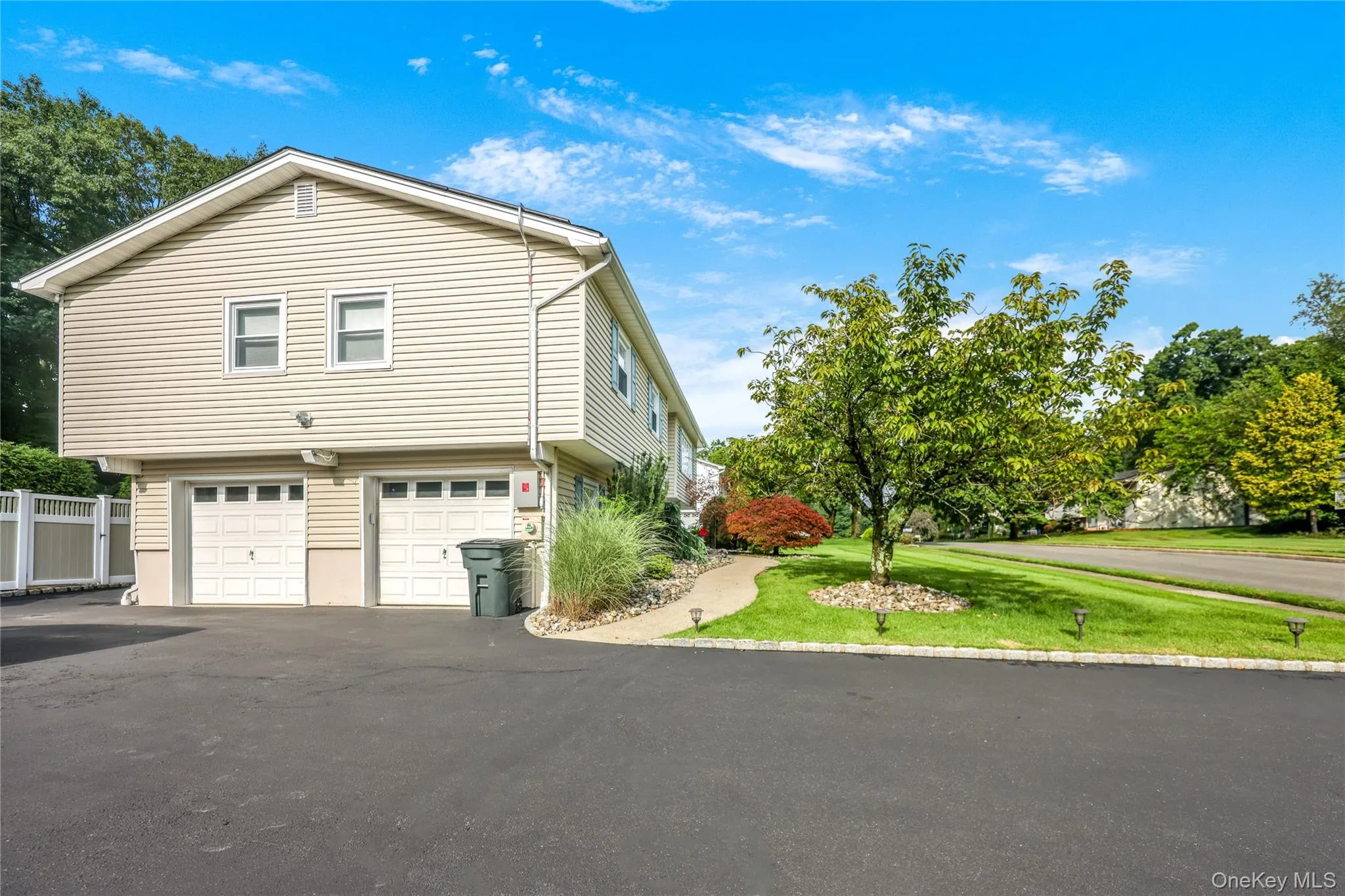 34 Strathmore Drive, Clarkstown, NY, 4 Bedrooms Bedrooms, ,2 BathroomsBathrooms,Residential,For Rent,Strathmore,0,1035640 34 Strathmore Drive, Clarkstown, NY, 4 Bedrooms Bedrooms, ,2 BathroomsBathrooms,Residential,For Rent,Strathmore,0,1035640