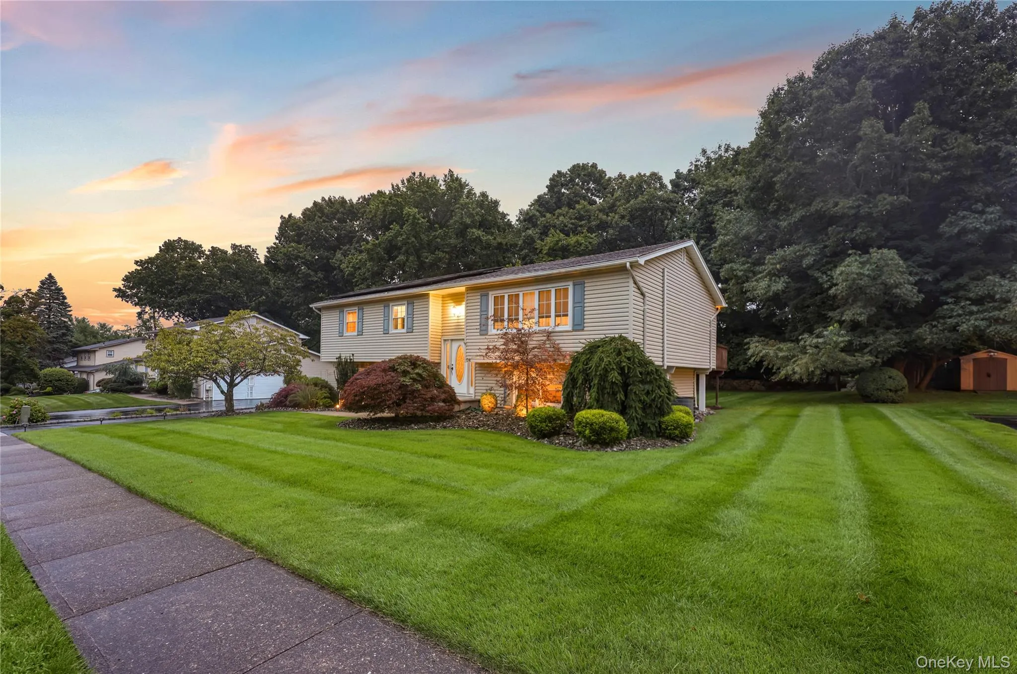 34 Strathmore Drive, Clarkstown, NY, 4 Bedrooms Bedrooms, ,2 BathroomsBathrooms,Residential,For Rent,Strathmore,0,1035640 34 Strathmore Drive, Clarkstown, NY, 4 Bedrooms Bedrooms, ,2 BathroomsBathrooms,Residential,For Rent,Strathmore,0,1035640