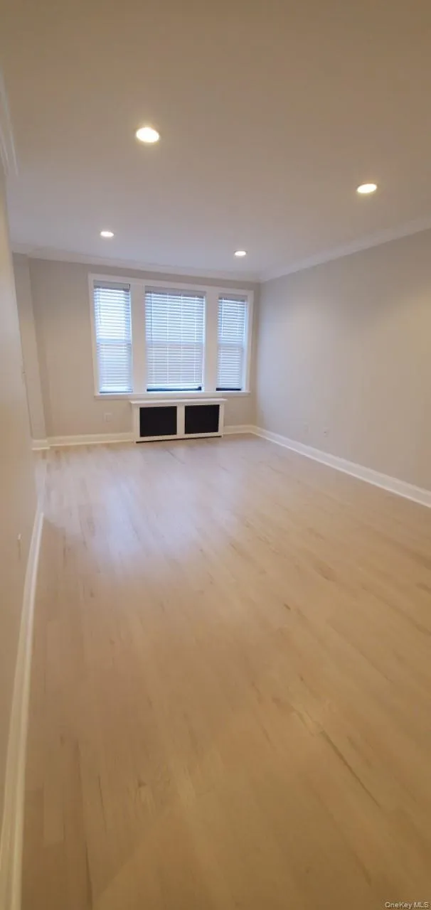 254 Martine Avenue, White Plains, NY, 3 Bedrooms Bedrooms, 4 Rooms Rooms,1 BathroomBathrooms,Residential Lease,For Rent,Martine,0,1035642 254 Martine Avenue, White Plains, NY, 3 Bedrooms Bedrooms, 4 Rooms Rooms,1 BathroomBathrooms,Residential Lease,For Rent,Martine,0,1035642