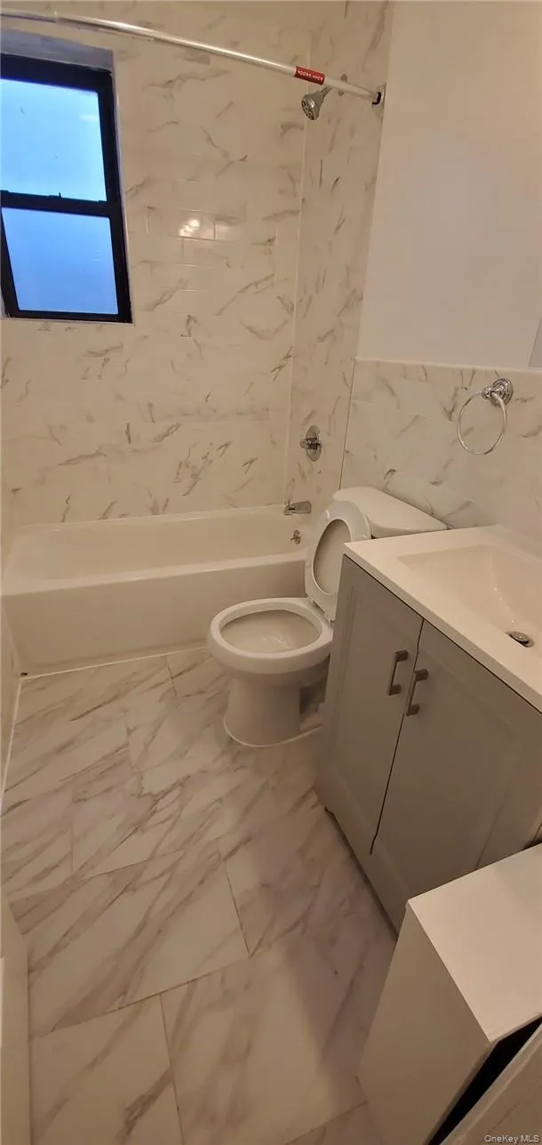 254 Martine Avenue, White Plains, NY, 3 Bedrooms Bedrooms, 4 Rooms Rooms,1 BathroomBathrooms,Residential Lease,For Rent,Martine,0,1035642 254 Martine Avenue, White Plains, NY, 3 Bedrooms Bedrooms, 4 Rooms Rooms,1 BathroomBathrooms,Residential Lease,For Rent,Martine,0,1035642