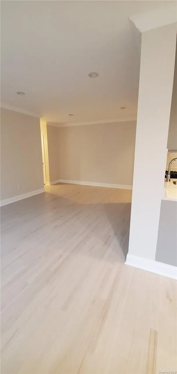 254 Martine Avenue, White Plains, NY, 3 Bedrooms Bedrooms, 4 Rooms Rooms,1 BathroomBathrooms,Residential Lease,For Rent,Martine,0,1035642 254 Martine Avenue, White Plains, NY, 3 Bedrooms Bedrooms, 4 Rooms Rooms,1 BathroomBathrooms,Residential Lease,For Rent,Martine,0,1035642