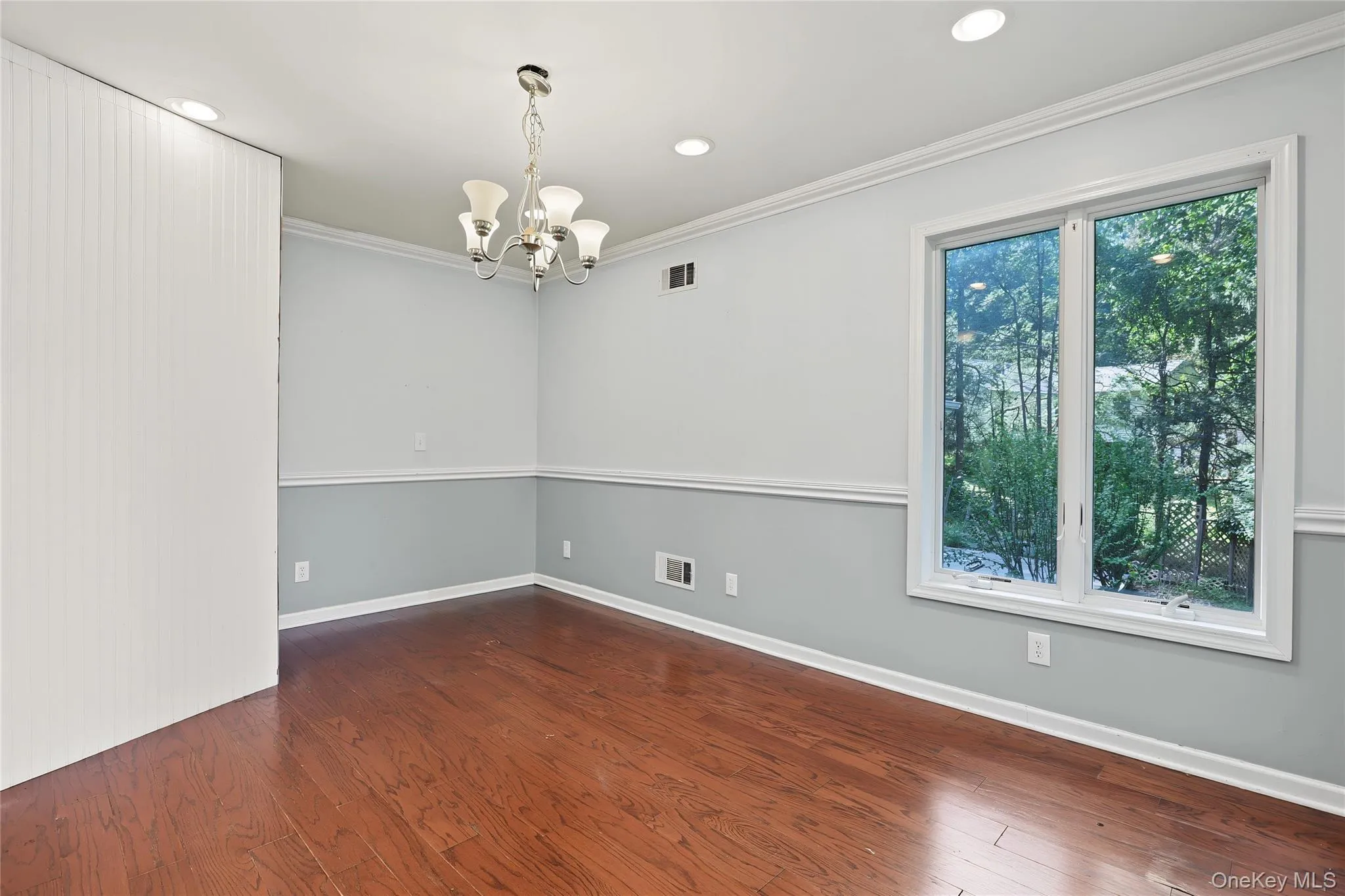 19 Farview Terrace, Ramapo, NY, 5 Bedrooms Bedrooms, 10 Rooms Rooms,3 BathroomsBathrooms,Residential,For Rent,Farview,0,1035646 19 Farview Terrace, Ramapo, NY, 5 Bedrooms Bedrooms, 10 Rooms Rooms,3 BathroomsBathrooms,Residential,For Rent,Farview,0,1035646
