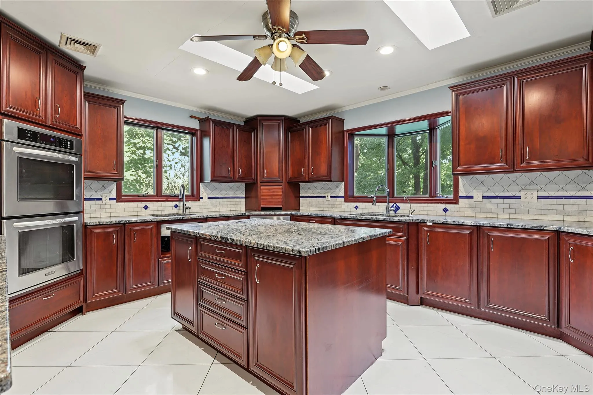 19 Farview Terrace, Ramapo, NY, 5 Bedrooms Bedrooms, 10 Rooms Rooms,3 BathroomsBathrooms,Residential,For Rent,Farview,0,1035646 19 Farview Terrace, Ramapo, NY, 5 Bedrooms Bedrooms, 10 Rooms Rooms,3 BathroomsBathrooms,Residential,For Rent,Farview,0,1035646