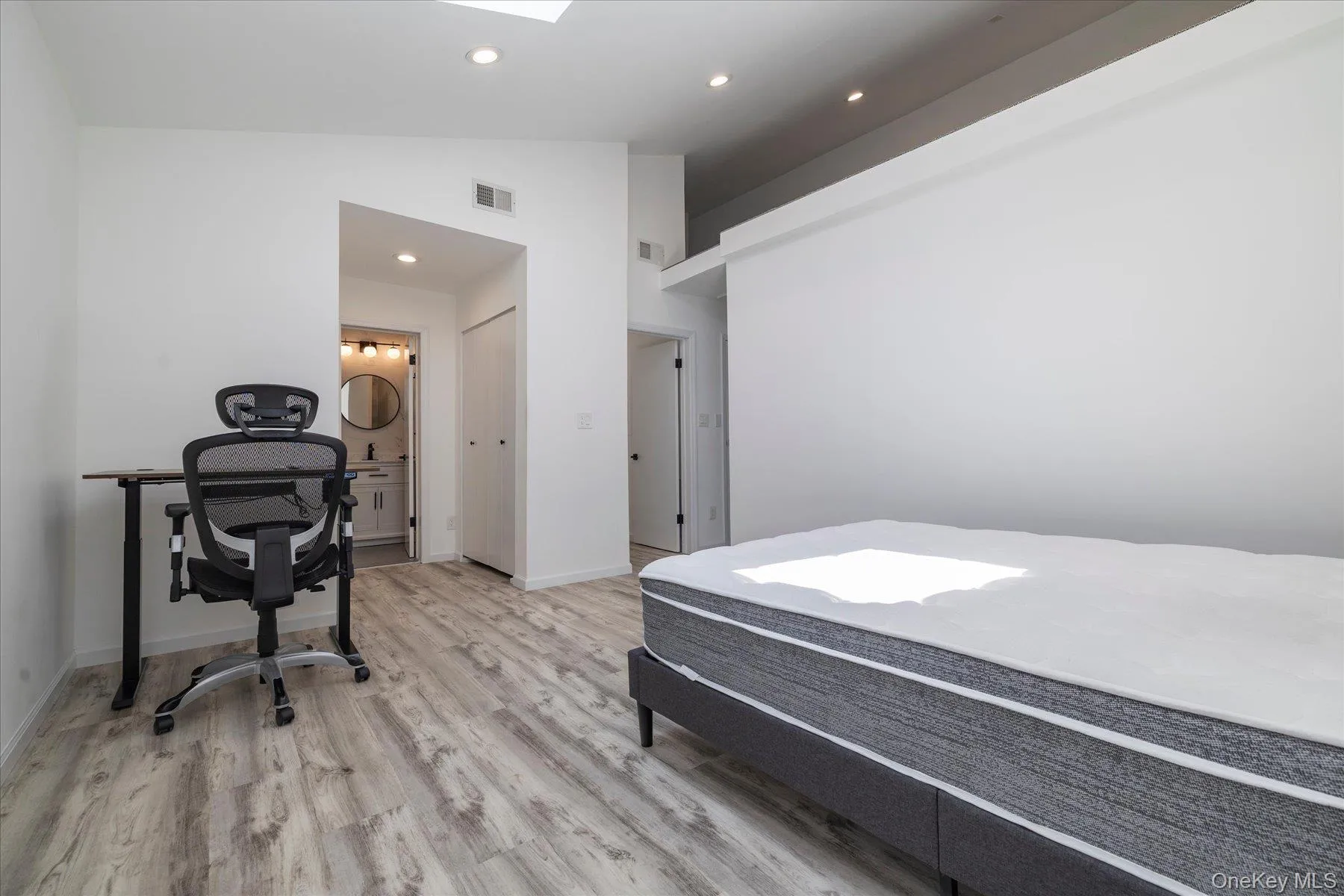 537 Broadway, Long Beach, NY, 2 Bedrooms Bedrooms, 4 Rooms Rooms,2 BathroomsBathrooms,Residential Lease,For Rent,Broadway,0,1035648 537 Broadway, Long Beach, NY, 2 Bedrooms Bedrooms, 4 Rooms Rooms,2 BathroomsBathrooms,Residential Lease,For Rent,Broadway,0,1035648