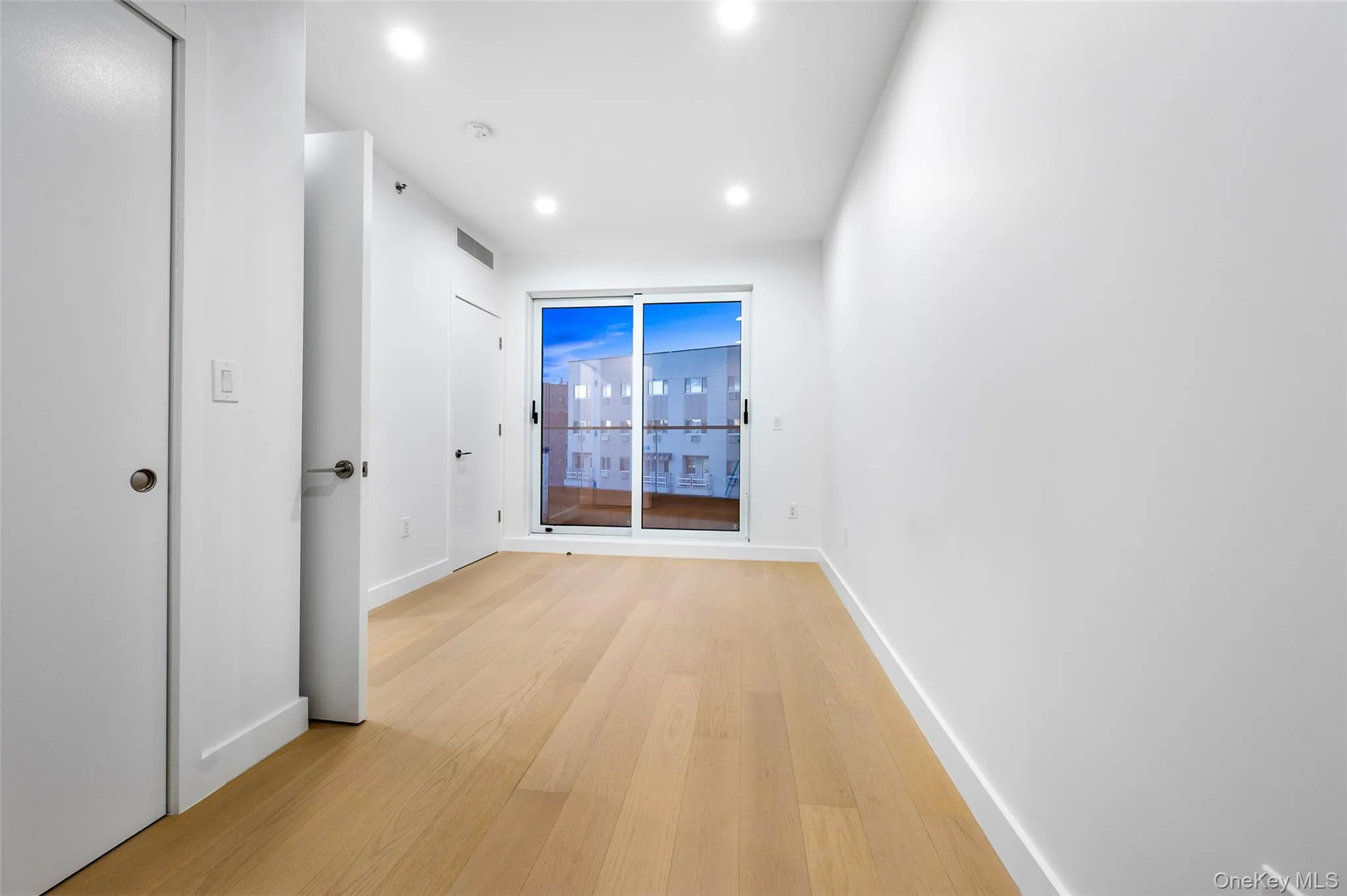 150-02 Northern Boulevard, New York, NY, 1 Bedroom Bedrooms, 4 Rooms Rooms,1 BathroomBathrooms,Residential,For Rent,Northern,0,1035652 150-02 Northern Boulevard, New York, NY, 1 Bedroom Bedrooms, 4 Rooms Rooms,1 BathroomBathrooms,Residential,For Rent,Northern,0,1035652