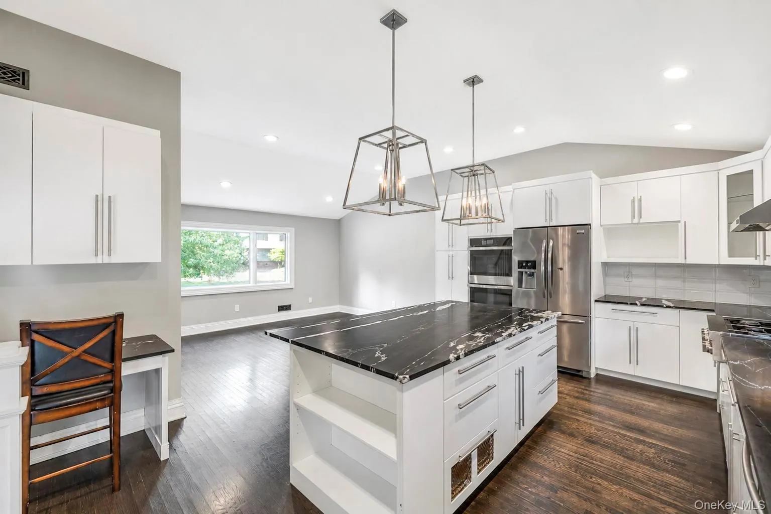 18 Catherwood Crescent, Huntington, NY, 3 Bedrooms Bedrooms, 7 Rooms Rooms,2 BathroomsBathrooms,Residential,For Rent,Catherwood,0,1035654 18 Catherwood Crescent, Huntington, NY, 3 Bedrooms Bedrooms, 7 Rooms Rooms,2 BathroomsBathrooms,Residential,For Rent,Catherwood,0,1035654