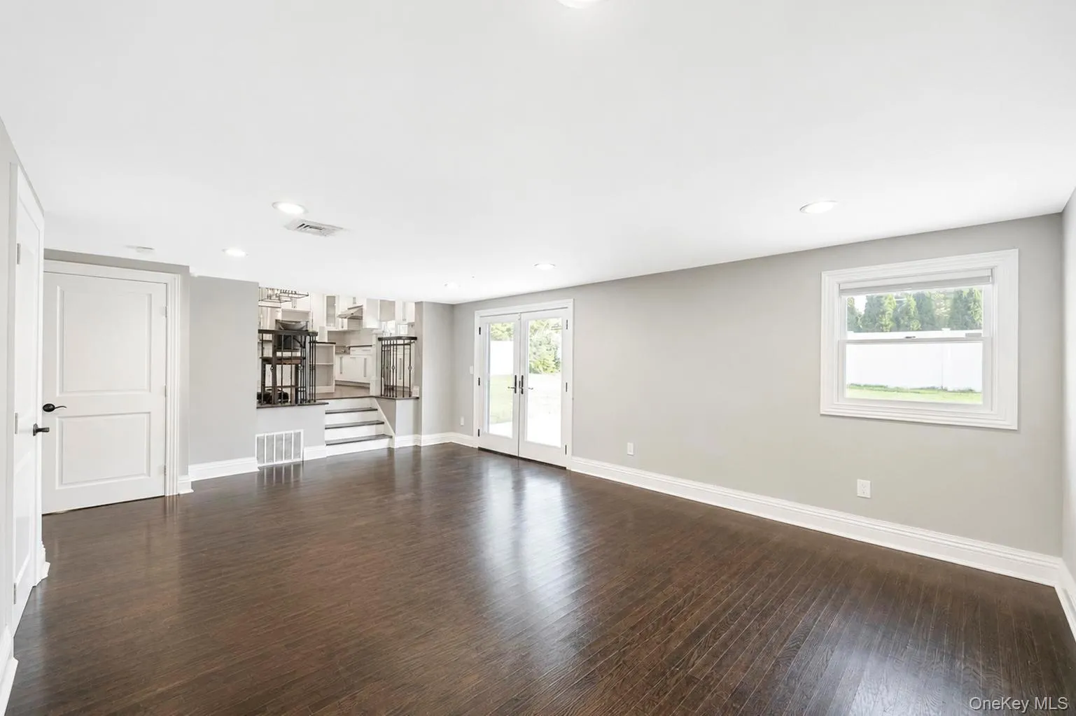 18 Catherwood Crescent, Huntington, NY, 3 Bedrooms Bedrooms, 7 Rooms Rooms,2 BathroomsBathrooms,Residential,For Rent,Catherwood,0,1035654 18 Catherwood Crescent, Huntington, NY, 3 Bedrooms Bedrooms, 7 Rooms Rooms,2 BathroomsBathrooms,Residential,For Rent,Catherwood,0,1035654