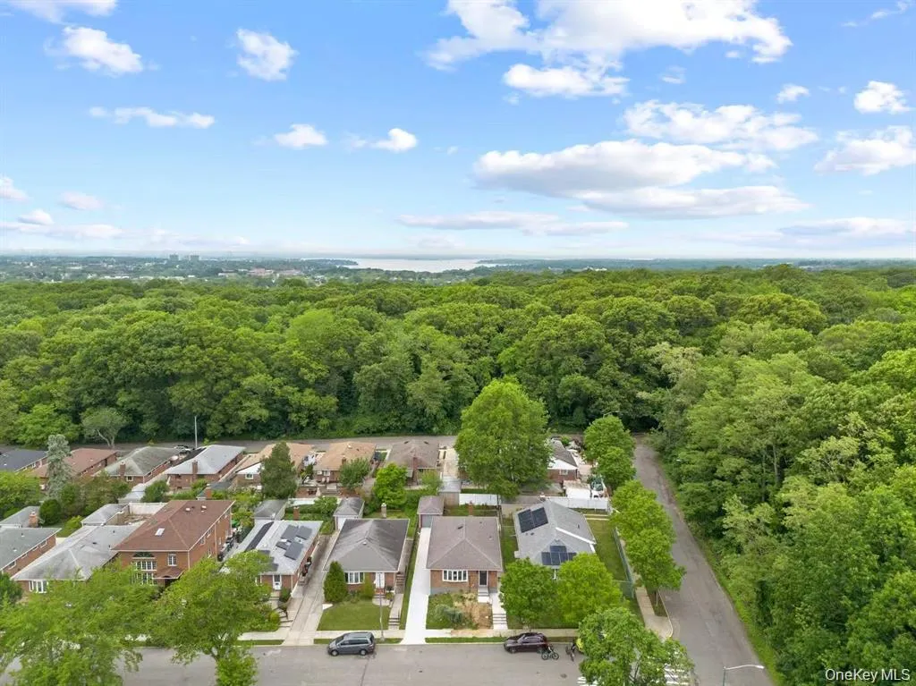 22659 76th Road, New York, NY, 3 Bedrooms Bedrooms, ,2 BathroomsBathrooms,Residential,For Rent,76th,0,1035655 22659 76th Road, New York, NY, 3 Bedrooms Bedrooms, ,2 BathroomsBathrooms,Residential,For Rent,76th,0,1035655