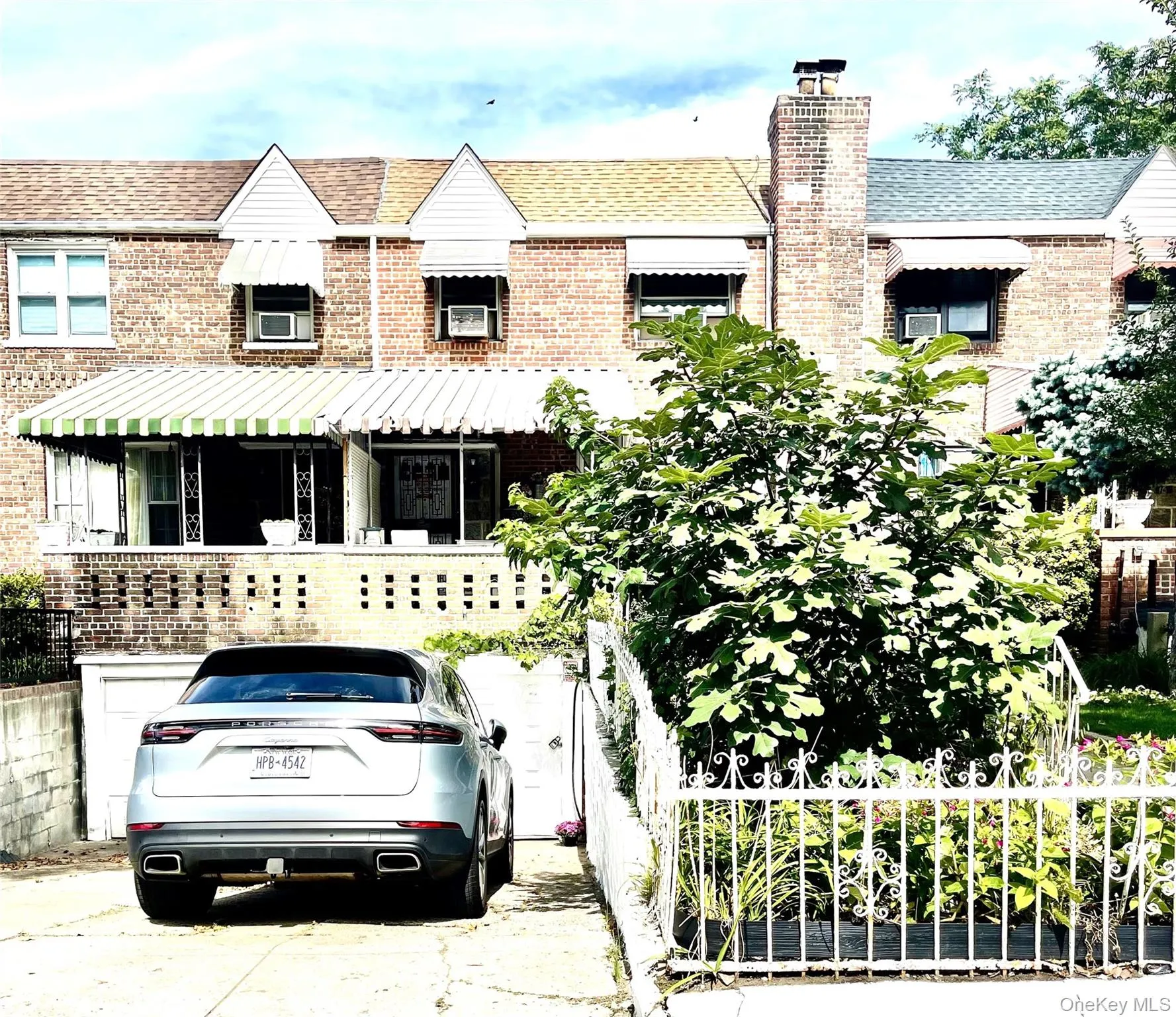 97-17 31st Avenue, New York, NY, 4 Bedrooms Bedrooms, 8 Rooms Rooms,2 BathroomsBathrooms,Residential,For Rent,31st,0,1035658 97-17 31st Avenue, New York, NY, 4 Bedrooms Bedrooms, 8 Rooms Rooms,2 BathroomsBathrooms,Residential,For Rent,31st,0,1035658