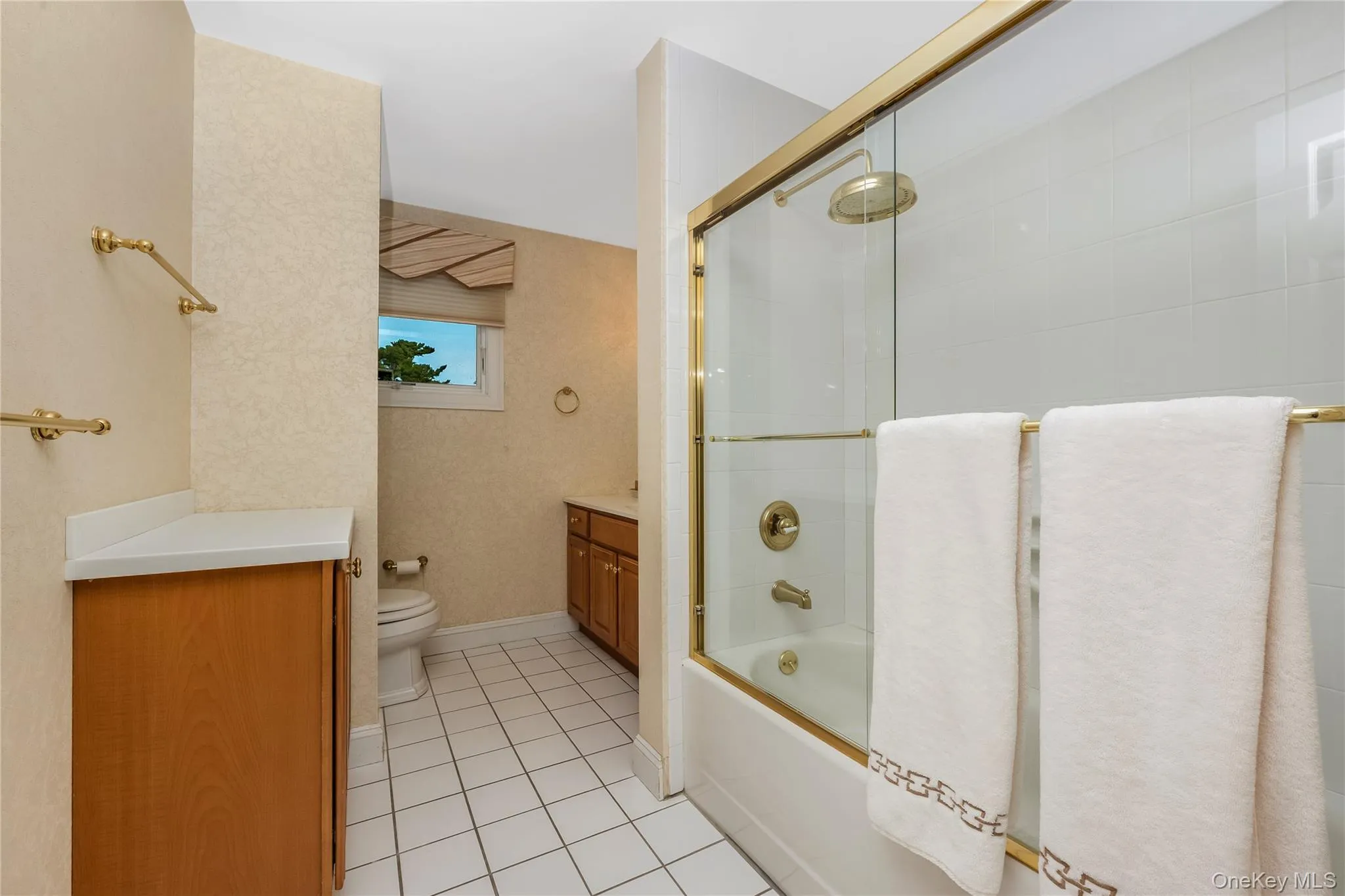 230 Woodbine Avenue, Huntington, NY, 5 Bedrooms Bedrooms, 11 Rooms Rooms,3 BathroomsBathrooms,Residential,For Rent,Woodbine,0,1035659 230 Woodbine Avenue, Huntington, NY, 5 Bedrooms Bedrooms, 11 Rooms Rooms,3 BathroomsBathrooms,Residential,For Rent,Woodbine,0,1035659