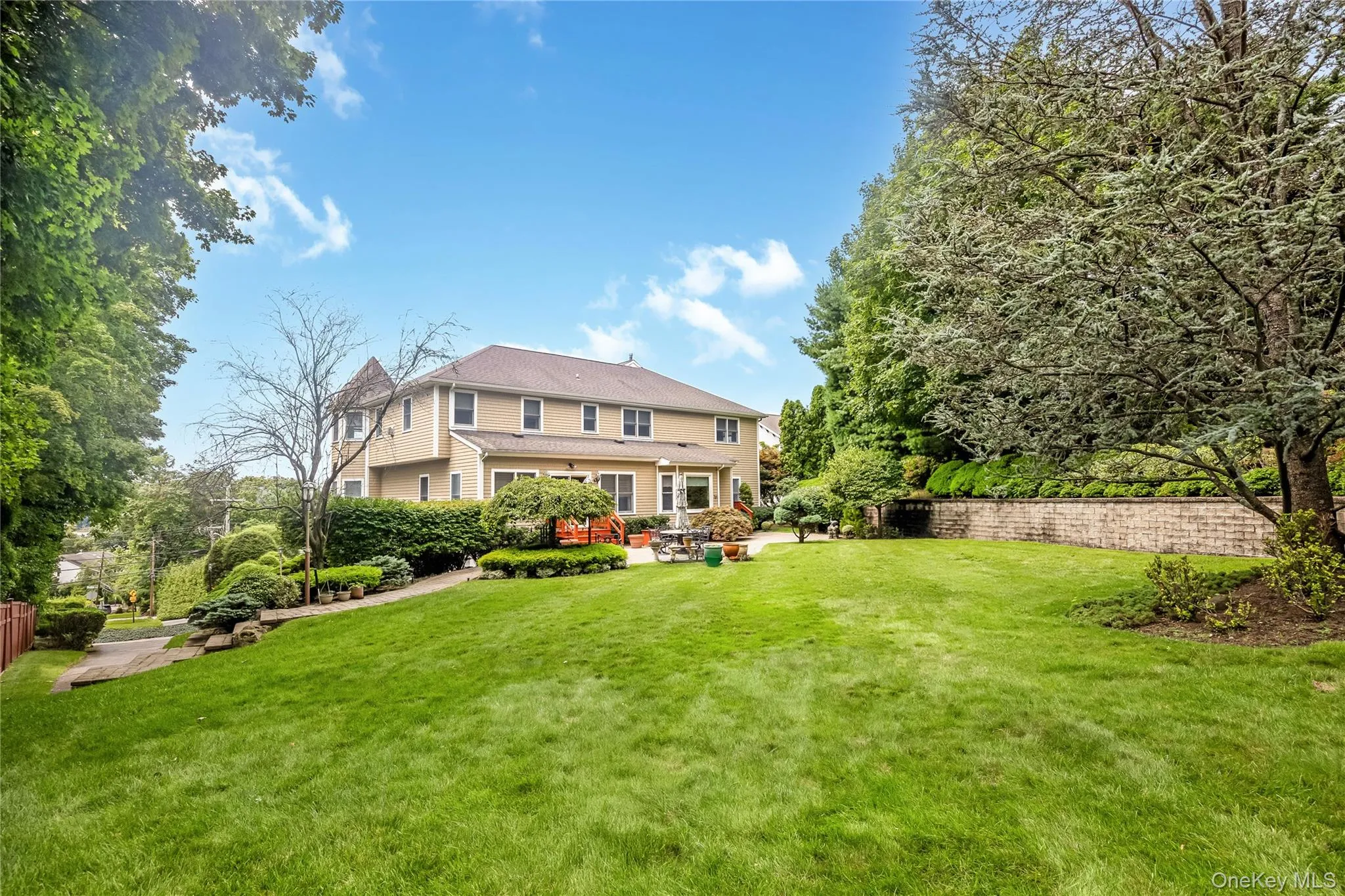 230 Woodbine Avenue, Huntington, NY, 5 Bedrooms Bedrooms, 11 Rooms Rooms,3 BathroomsBathrooms,Residential,For Rent,Woodbine,0,1035659 230 Woodbine Avenue, Huntington, NY, 5 Bedrooms Bedrooms, 11 Rooms Rooms,3 BathroomsBathrooms,Residential,For Rent,Woodbine,0,1035659