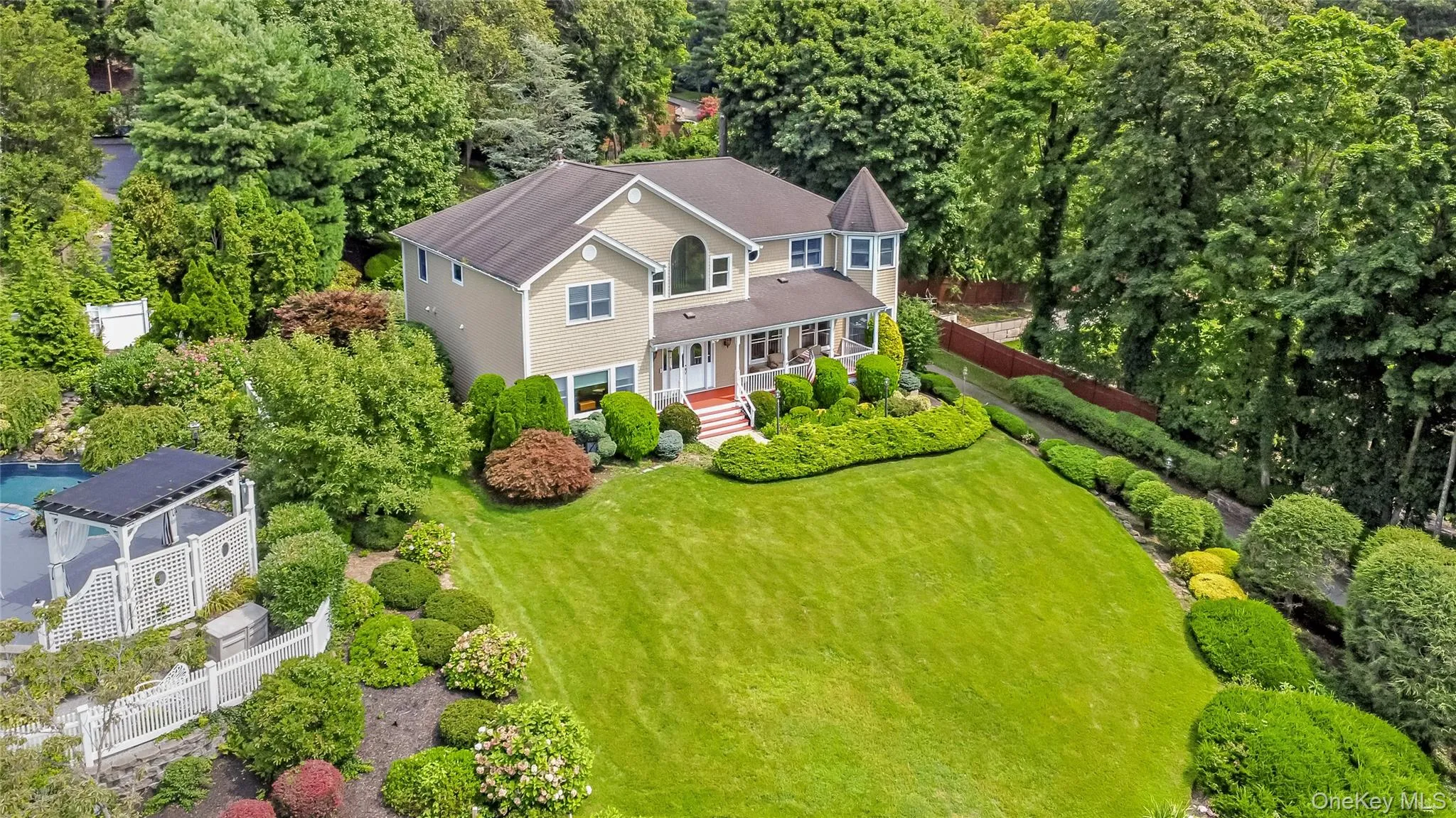 230 Woodbine Avenue, Huntington, NY, 5 Bedrooms Bedrooms, 11 Rooms Rooms,3 BathroomsBathrooms,Residential,For Rent,Woodbine,0,1035659 230 Woodbine Avenue, Huntington, NY, 5 Bedrooms Bedrooms, 11 Rooms Rooms,3 BathroomsBathrooms,Residential,For Rent,Woodbine,0,1035659