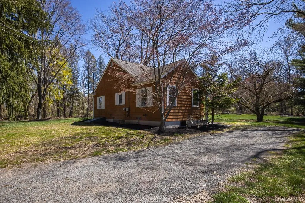 644 Gilbert Avenue, Orangetown, NY, 2 Bedrooms Bedrooms, 4 Rooms Rooms,1 BathroomBathrooms,Residential Lease,For Rent,Gilbert,0,1035664 644 Gilbert Avenue, Orangetown, NY, 2 Bedrooms Bedrooms, 4 Rooms Rooms,1 BathroomBathrooms,Residential Lease,For Rent,Gilbert,0,1035664