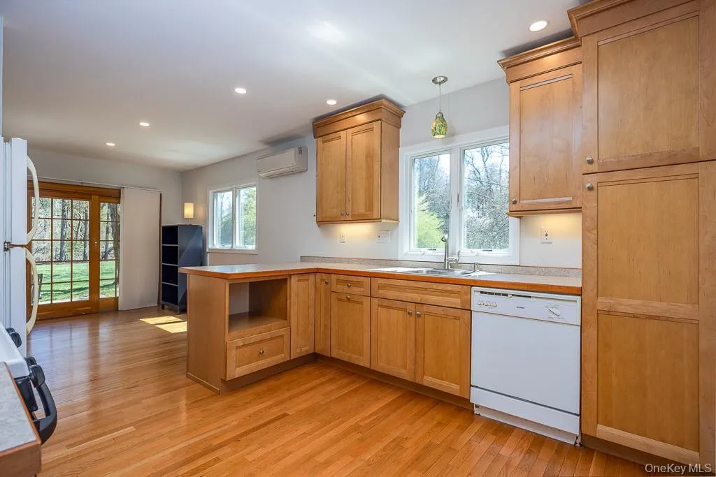 644 Gilbert Avenue, Orangetown, NY, 2 Bedrooms Bedrooms, 4 Rooms Rooms,1 BathroomBathrooms,Residential Lease,For Rent,Gilbert,0,1035664 644 Gilbert Avenue, Orangetown, NY, 2 Bedrooms Bedrooms, 4 Rooms Rooms,1 BathroomBathrooms,Residential Lease,For Rent,Gilbert,0,1035664